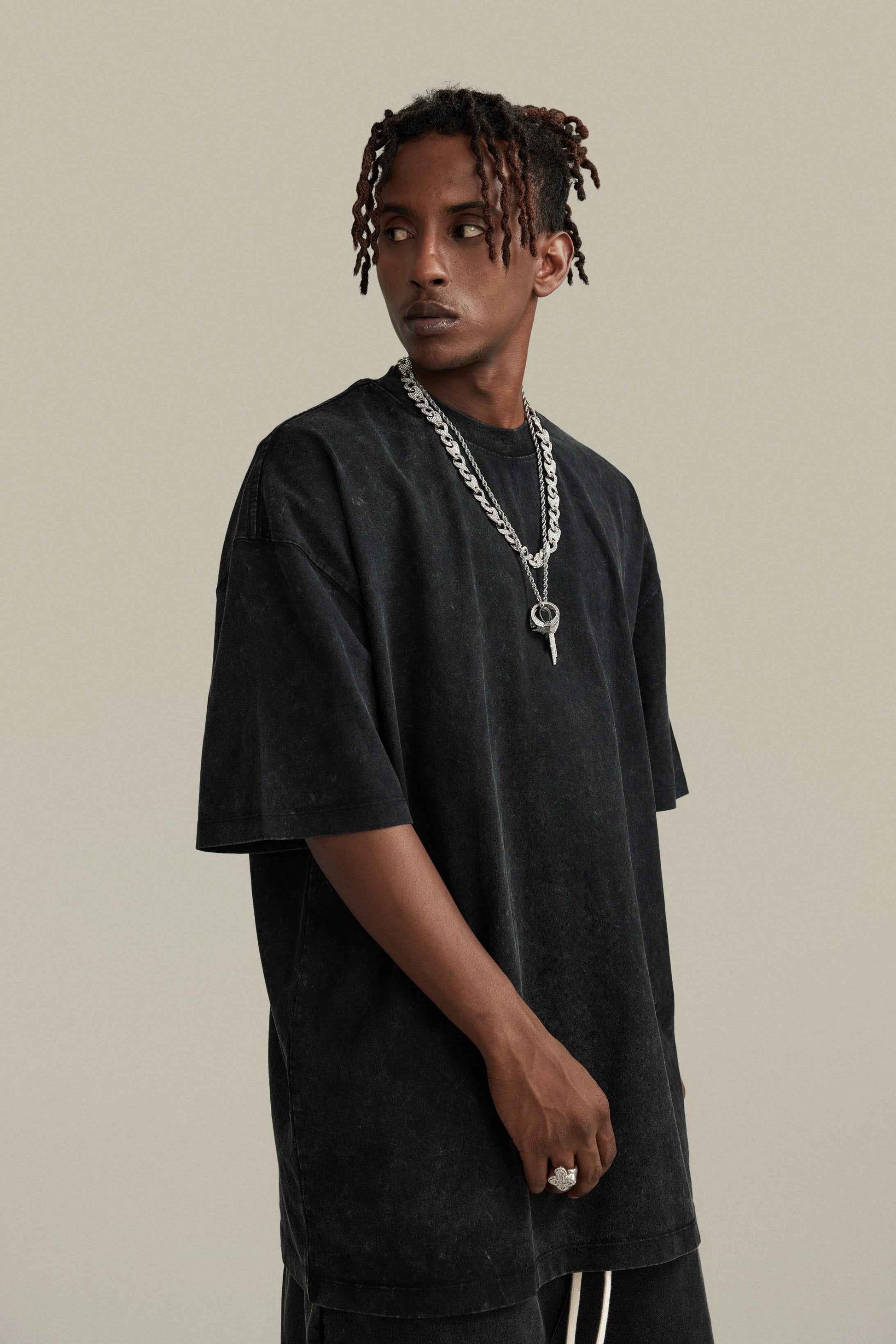260GSM Unisex Heavyweight Re-Washed Distressed Crew Tee