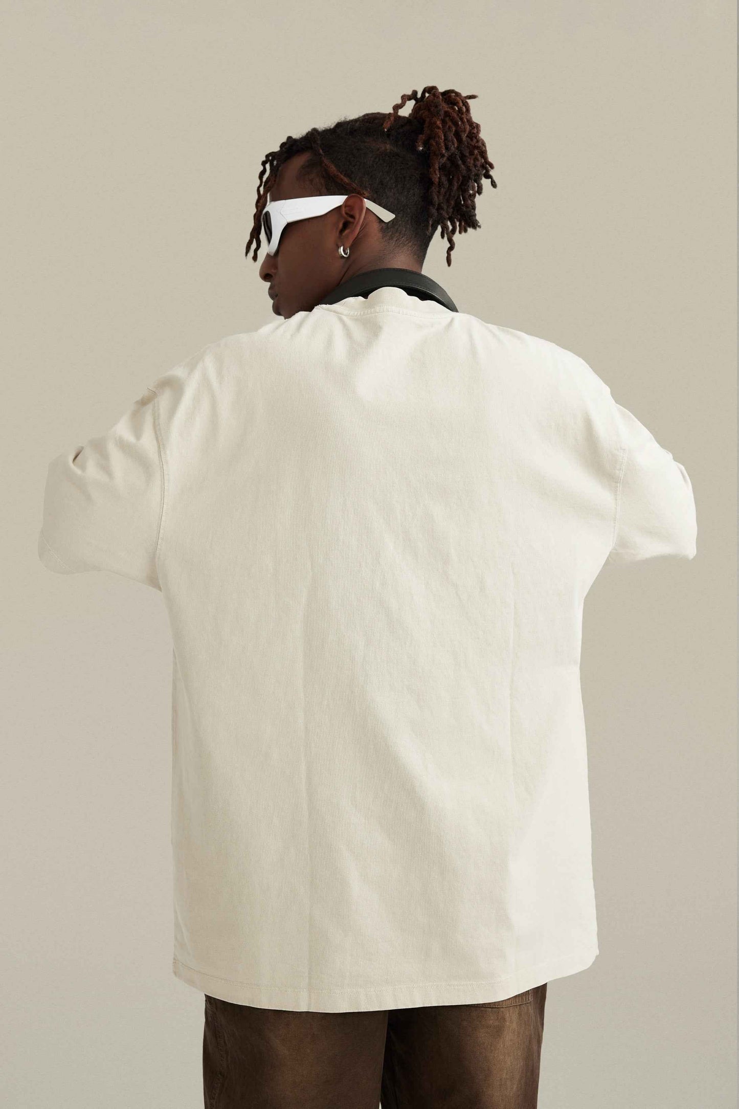 260GSM Unisex Heavyweight Re-Washed Distressed Crew Tee