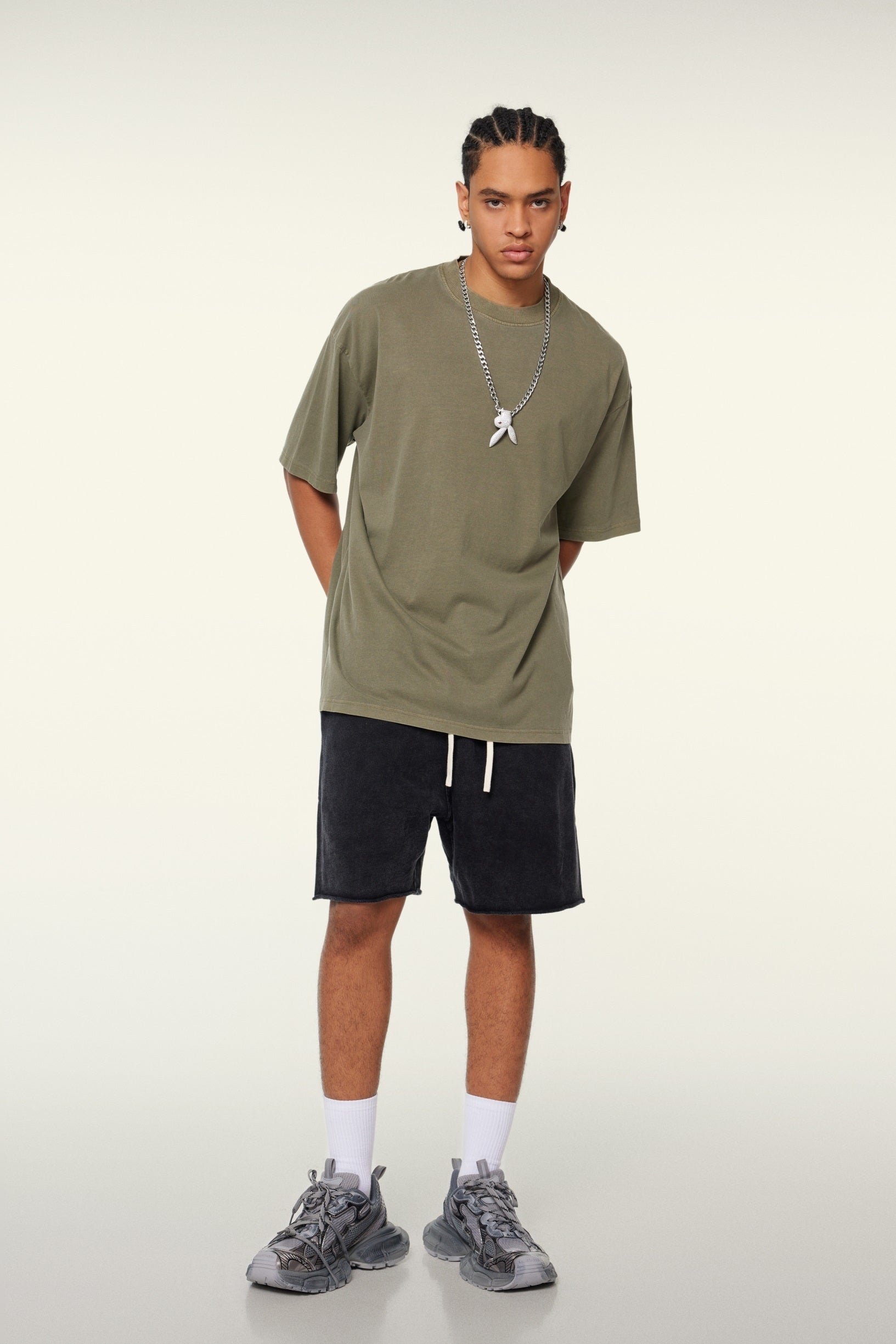 260GSM Unisex Heavyweight Re-Washed Distressed Crew Neck T-shirt Camel
