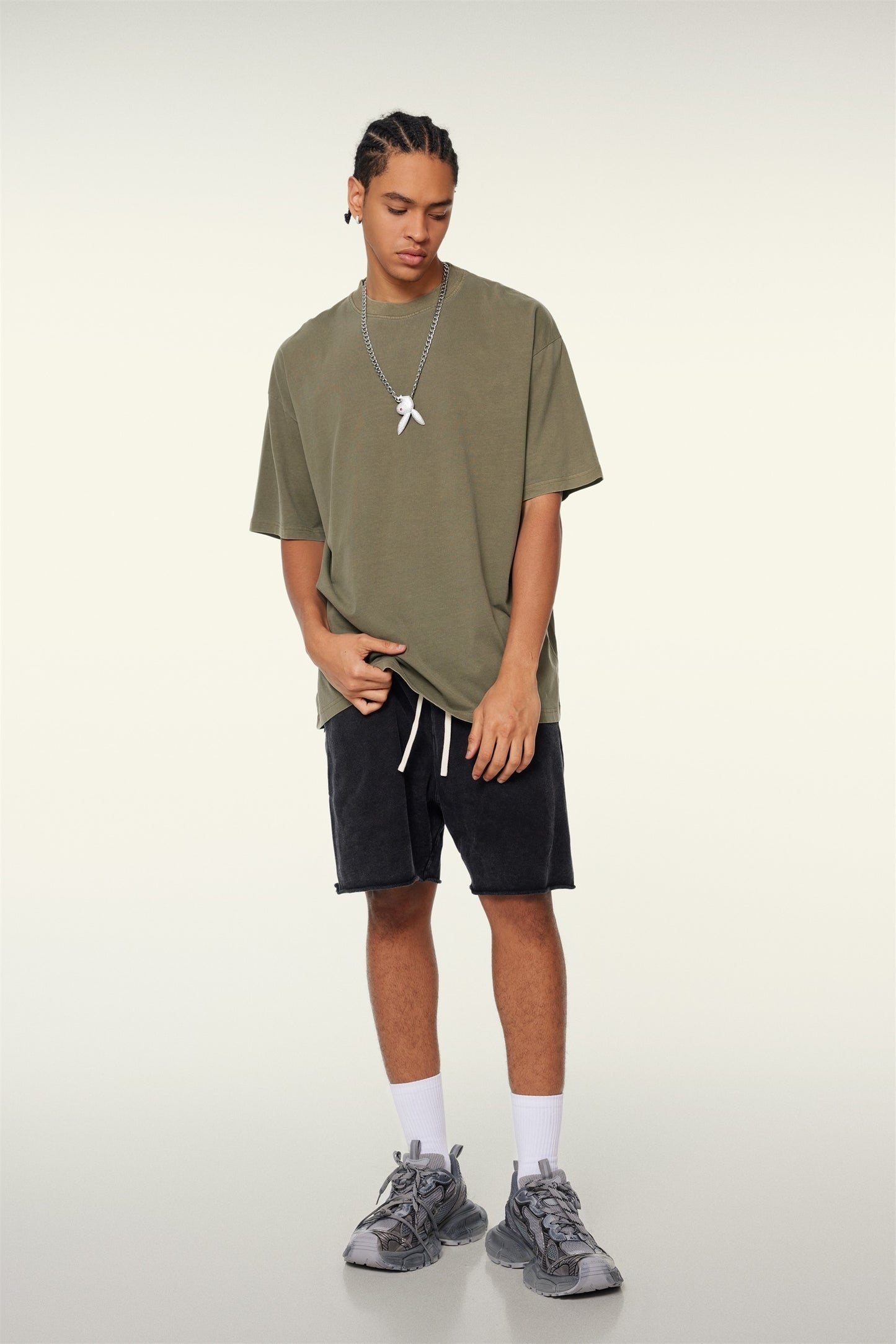 260GSM Unisex Heavyweight Re-Washed Distressed Crew Neck T-shirt Camel