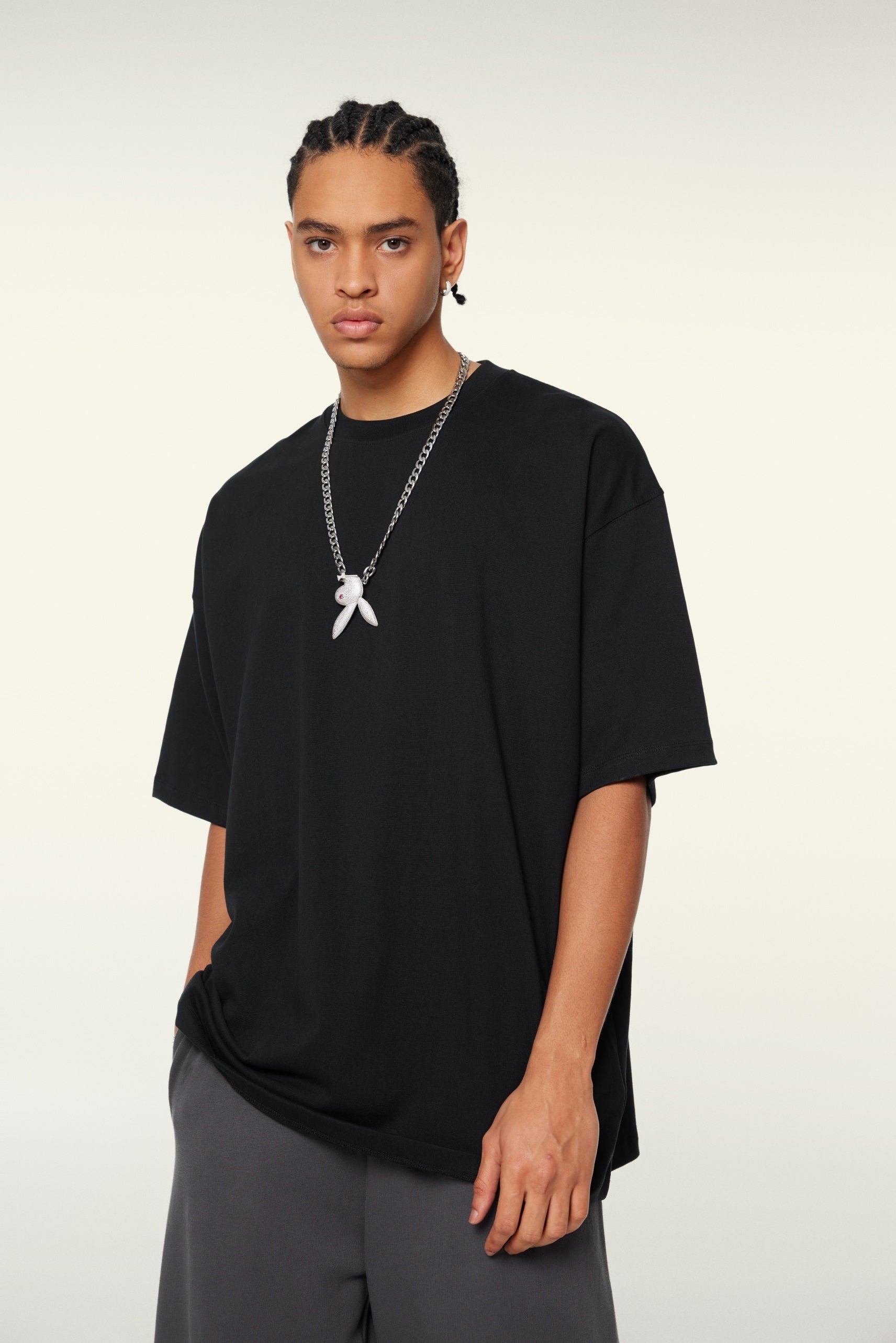 260GSM Unisex Heavyweight Re-Washed Distressed Crew Neck T-shirt Black
