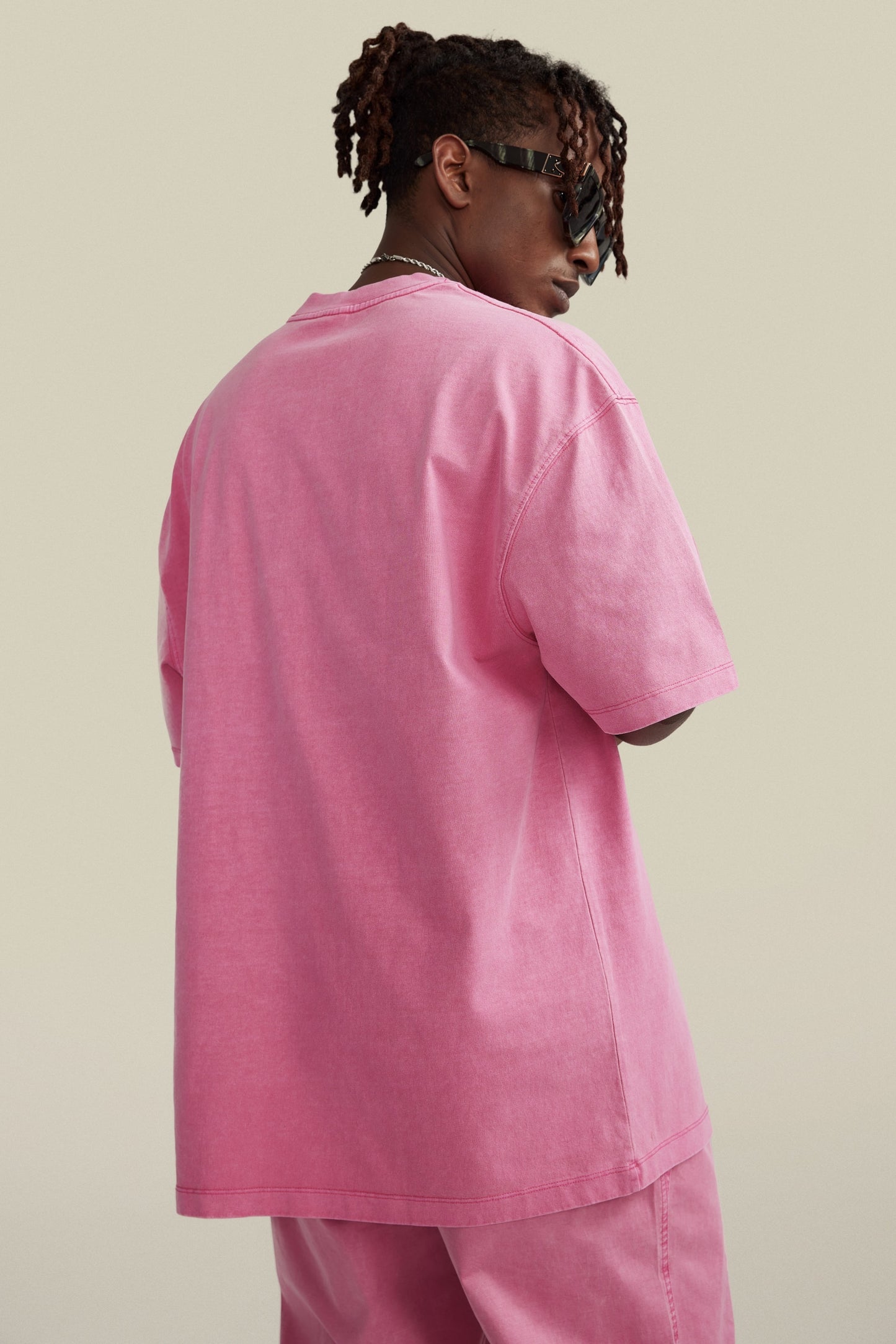 260GSM Unisex Heavyweight Re-Washed Distressed Crew Neck T-shirt Pink