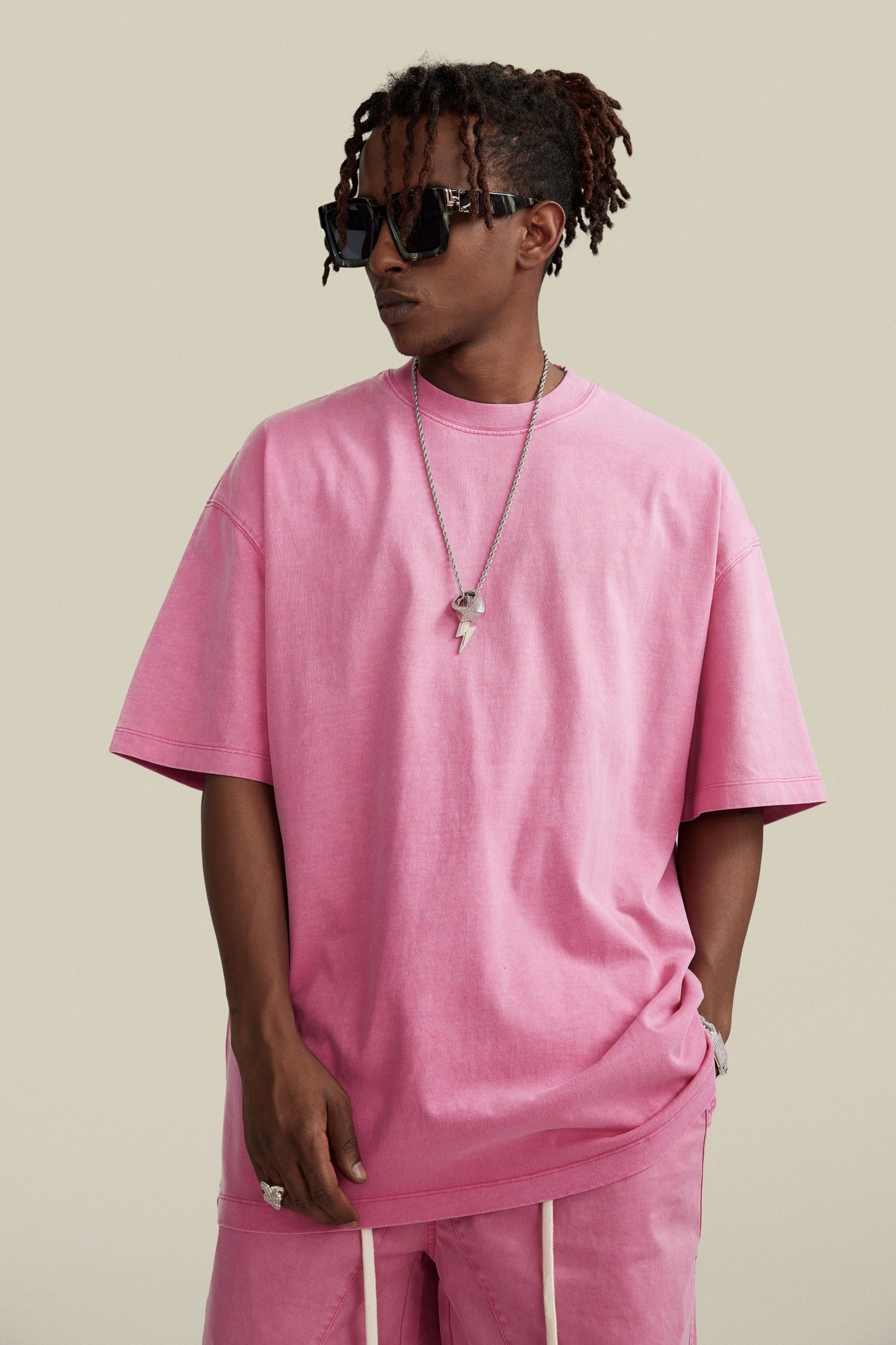 260GSM Unisex Heavyweight Re-Washed Distressed Crew Neck T-shirt Pink