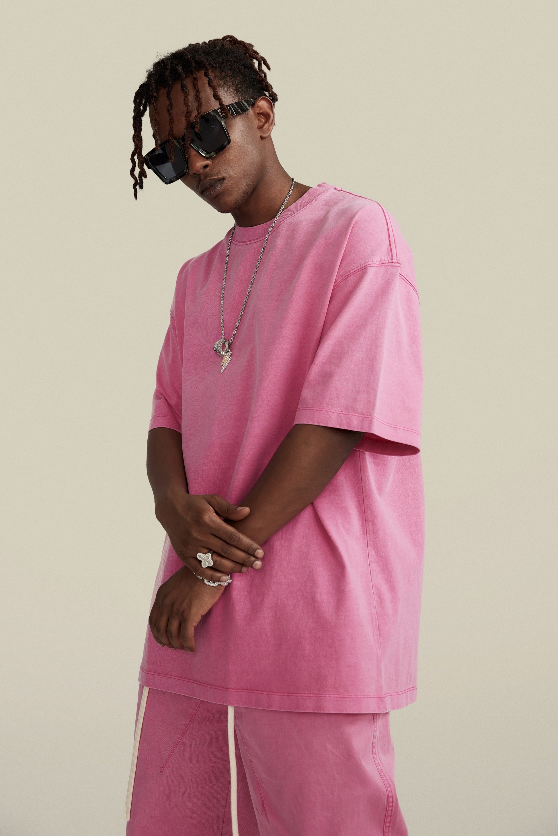 260GSM Unisex Heavyweight Re-Washed Distressed Crew Neck T-shirt Pink