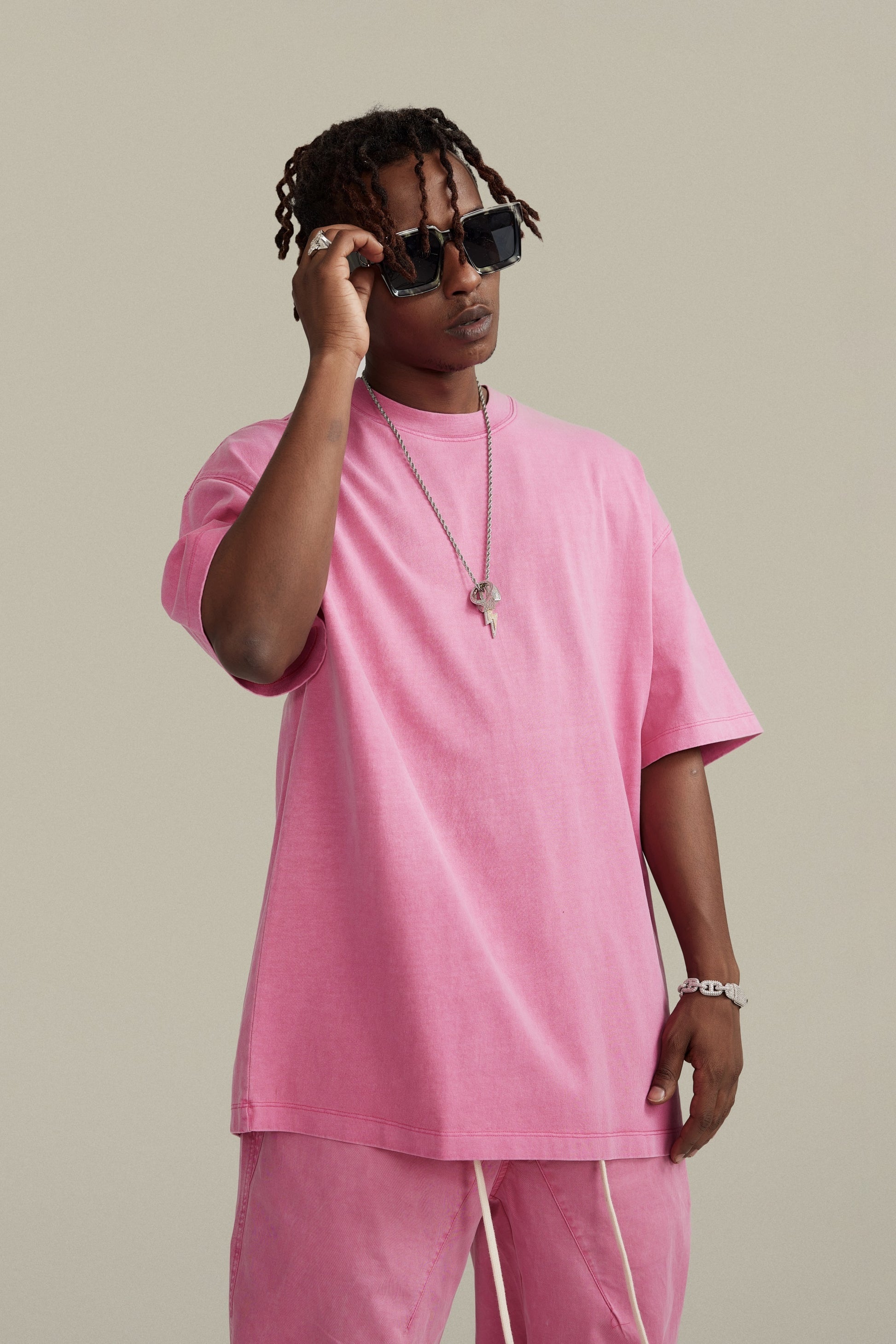 260GSM Unisex Heavyweight Re-Washed Distressed Crew Neck T-shirt Pink
