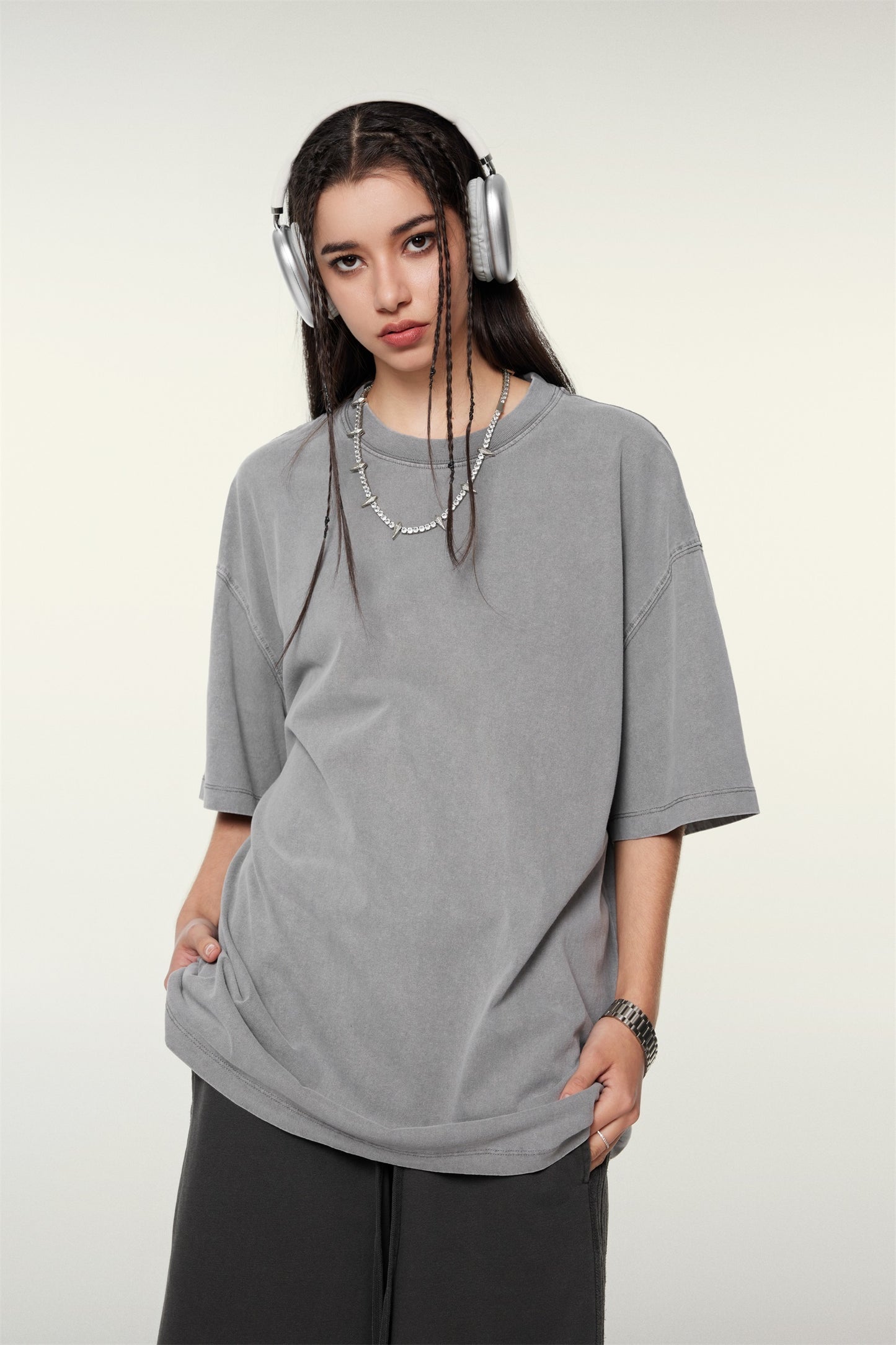 260GSM Unisex Heavyweight Re-Washed Distressed Crew Neck T-shirt Medium Grey