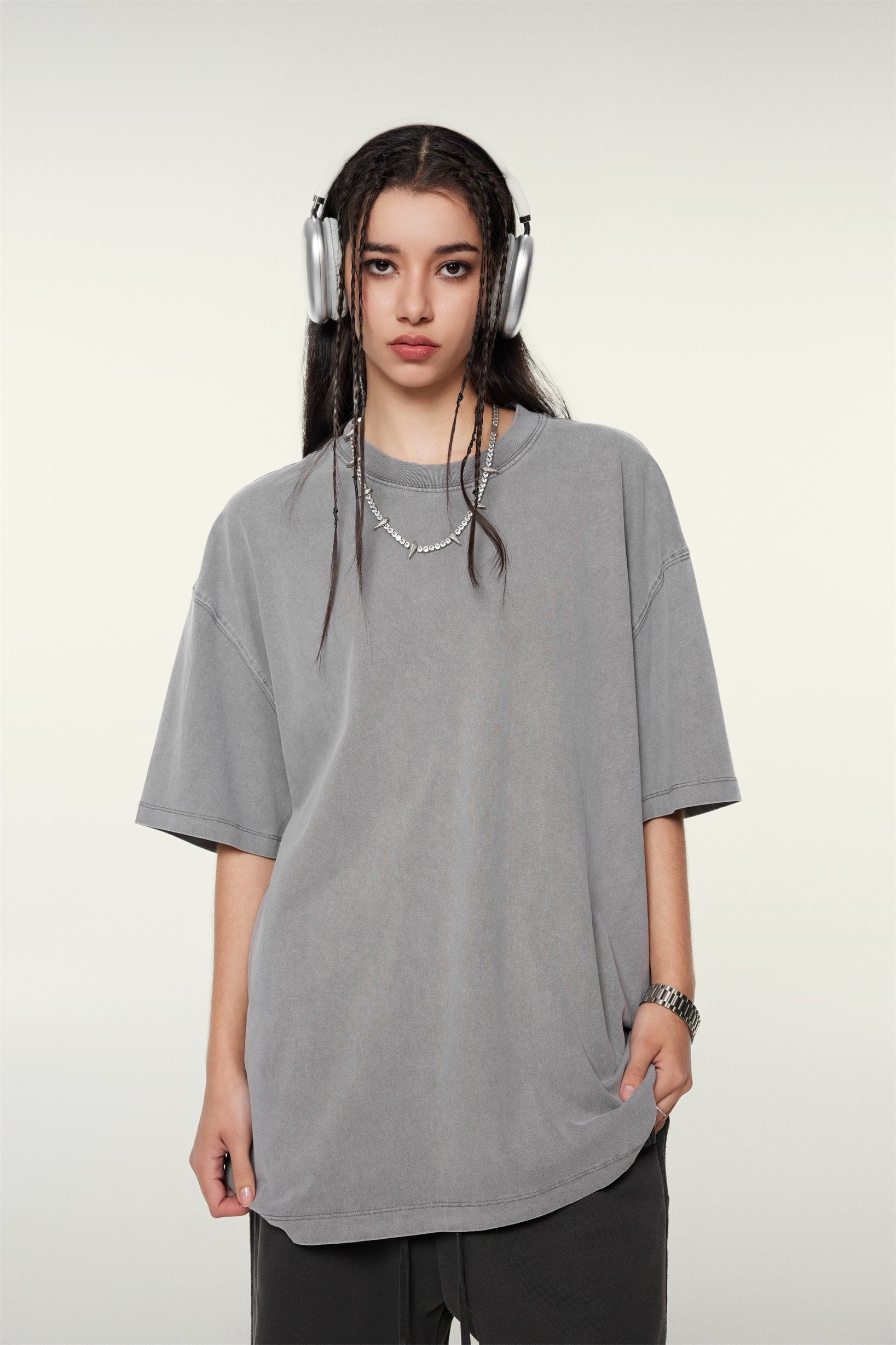 260GSM Unisex Heavyweight Re-Washed Distressed Crew Neck T-shirt Medium Grey