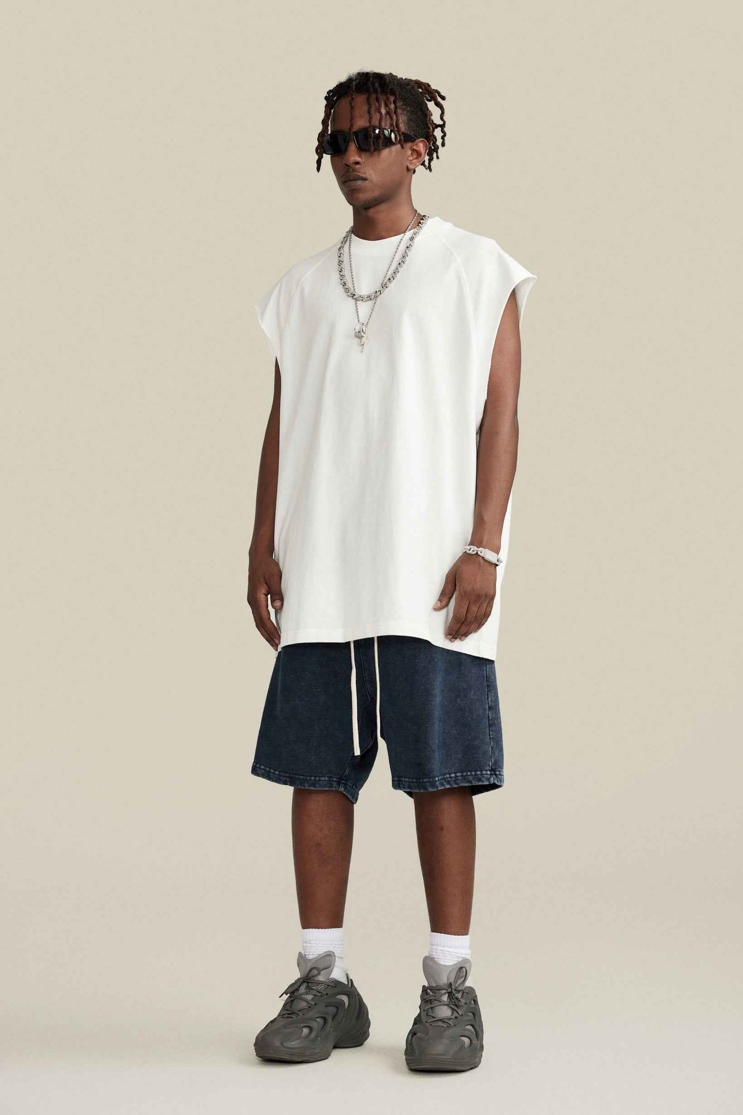 285GSM Men‘s Raglan-Style Snow-Wash Muscle Tee
