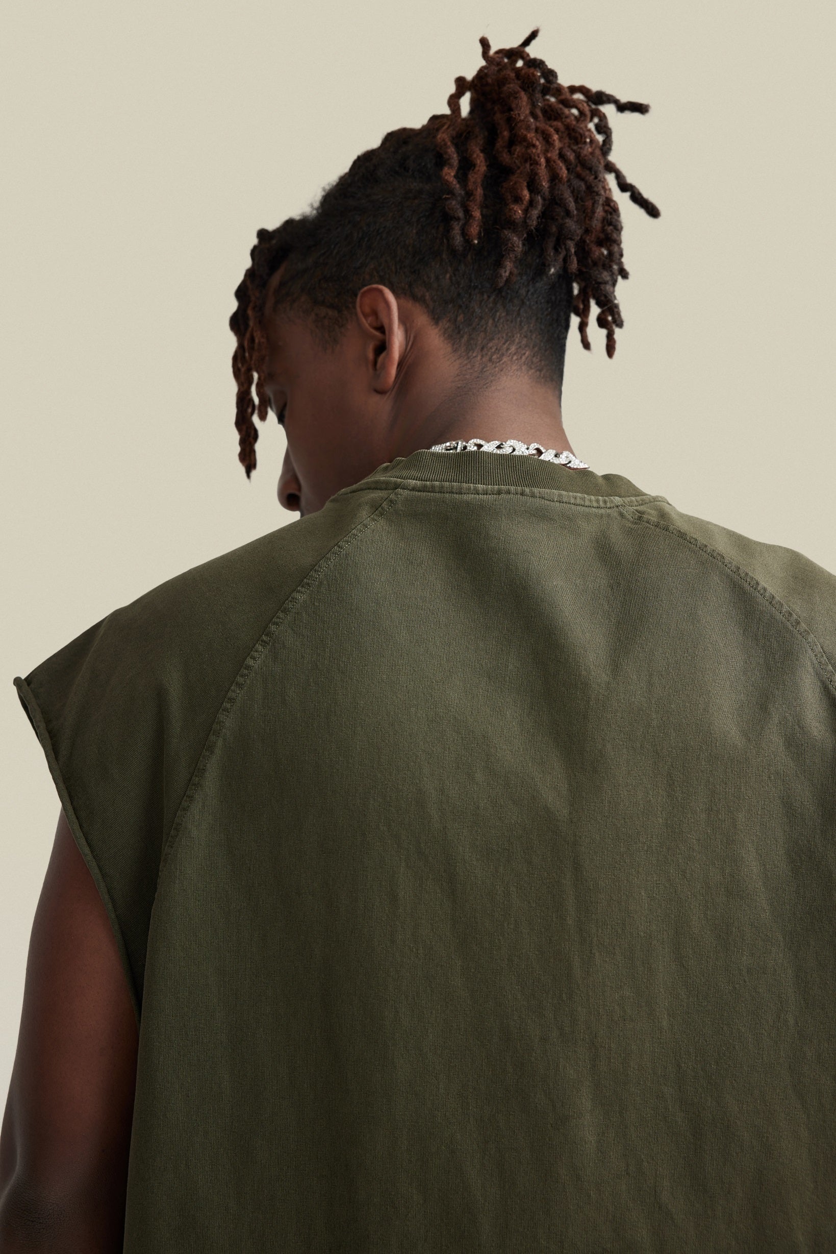 285GSM Men‘s Raglan-Style Snow-Wash Tank Top Military Green
