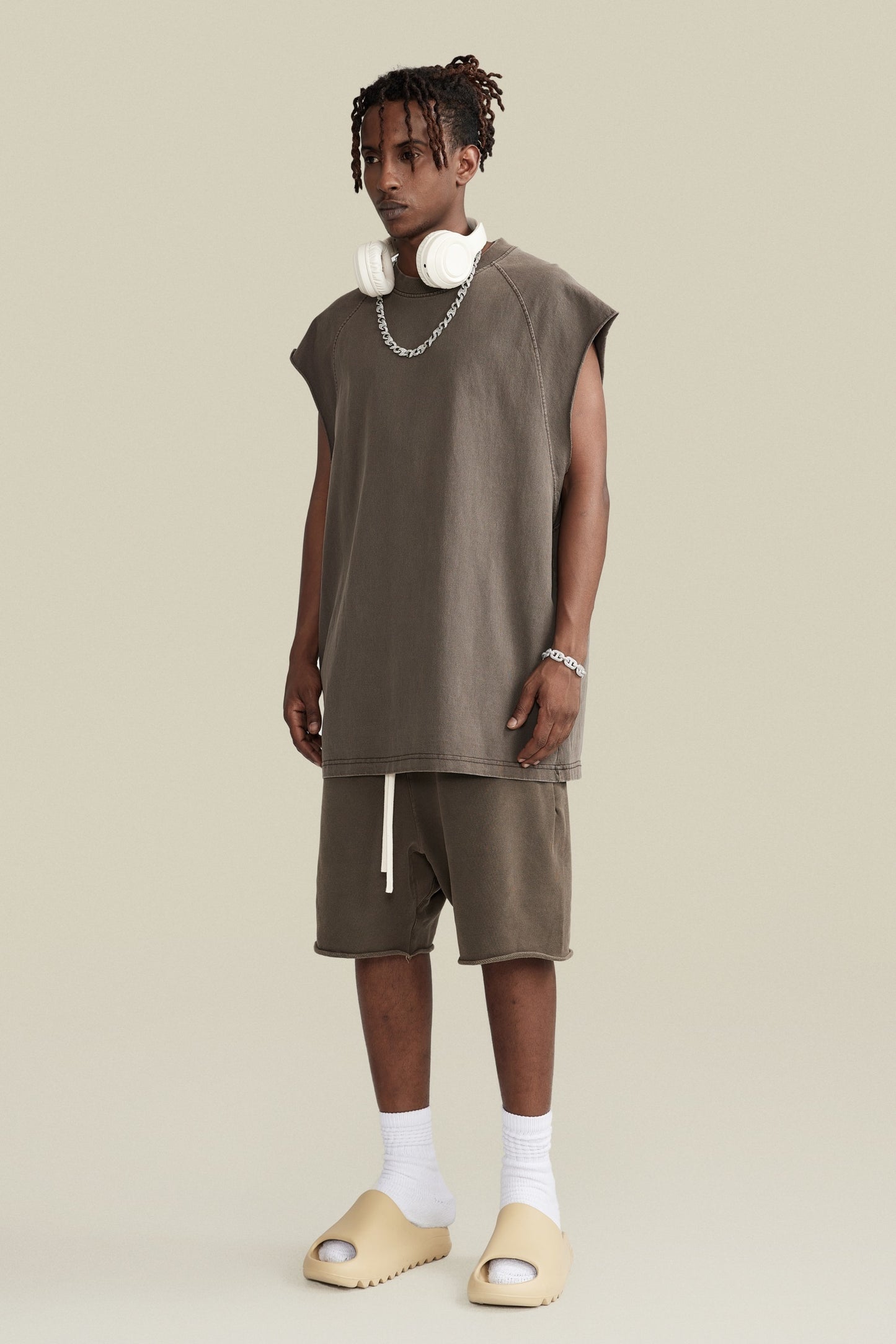 285GSM Men‘s Raglan-Style Snow-Wash Tank Top Coffee Brown