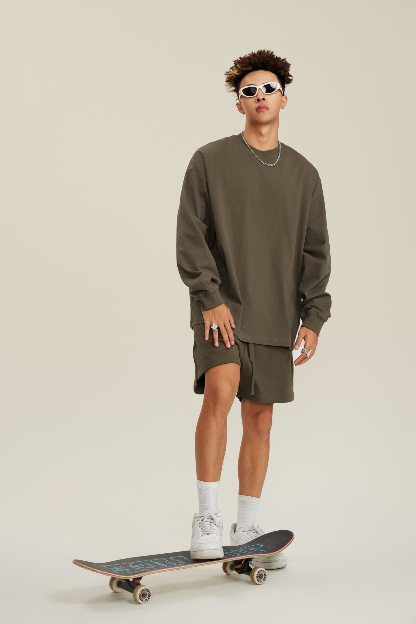 305GSM Unisex Premium Heavyweight Double-Yarn Plain Fabric Earth-Tone Basic Layering Long sleeve Brown
