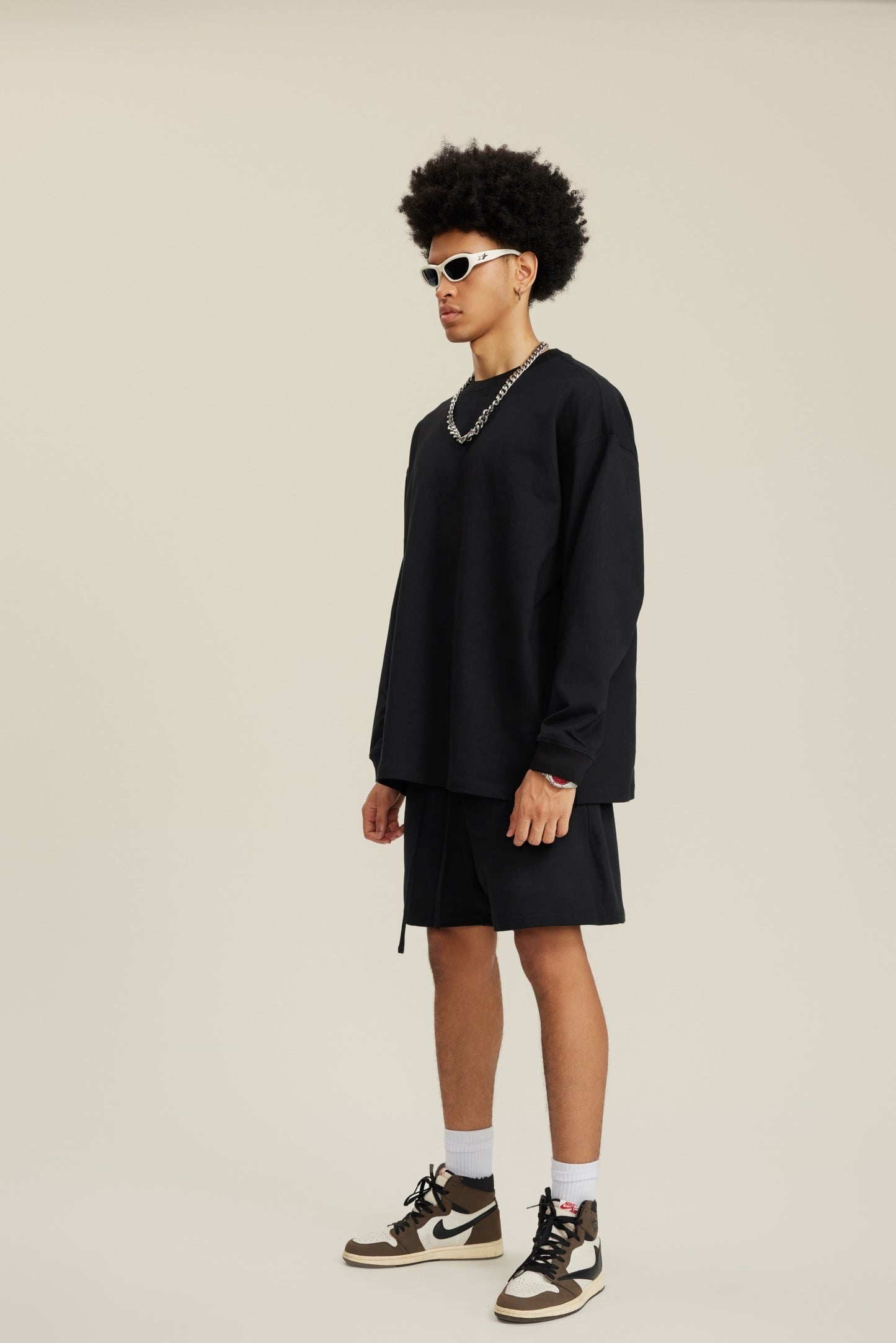 305GSM Unisex Premium Heavyweight Double-Yarn Plain Fabric Earth-Tone Basic Layering Long sleeve Black