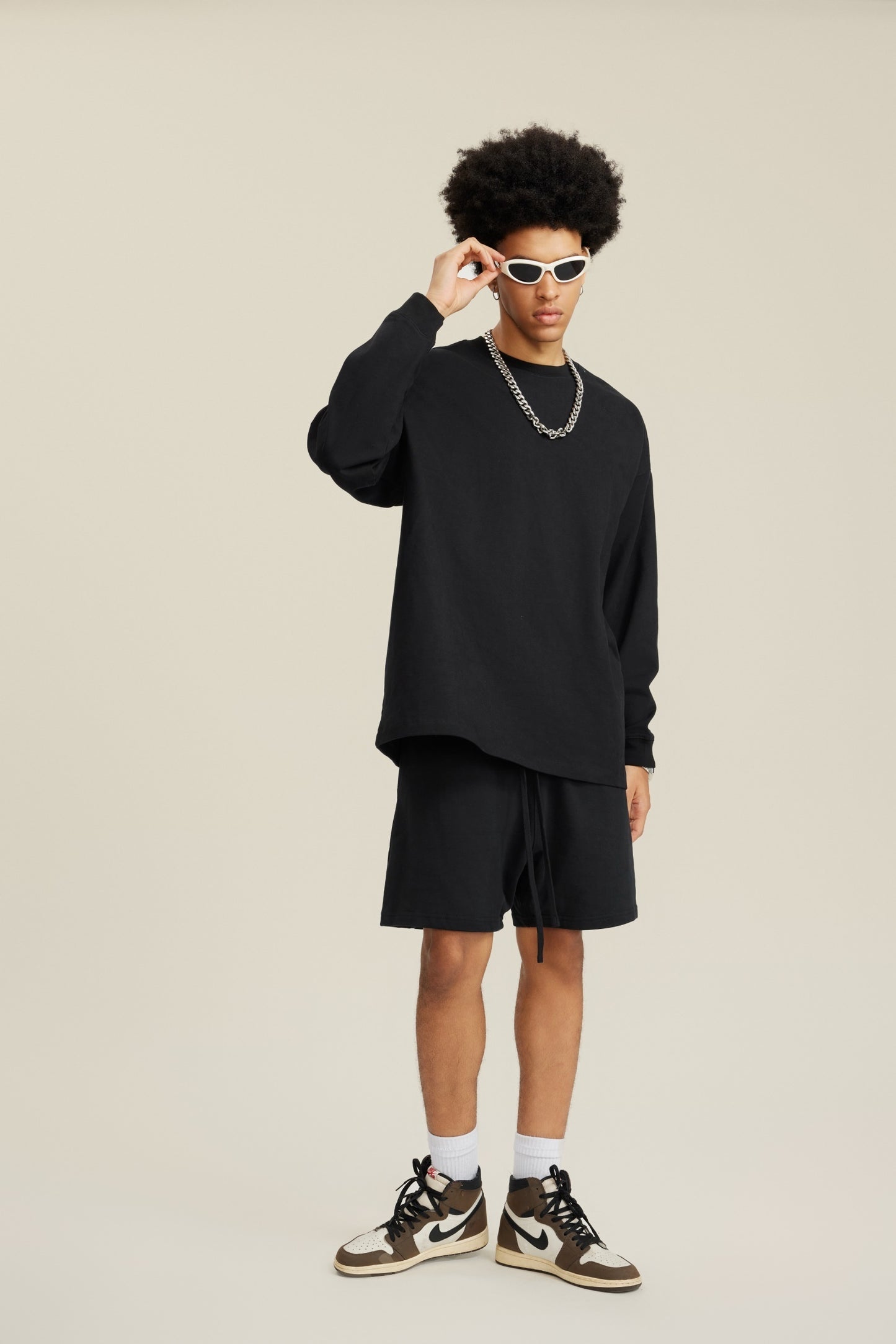 305GSM Unisex Premium Heavyweight Double-Yarn Plain Fabric Earth-Tone Basic Layering Long sleeve Black