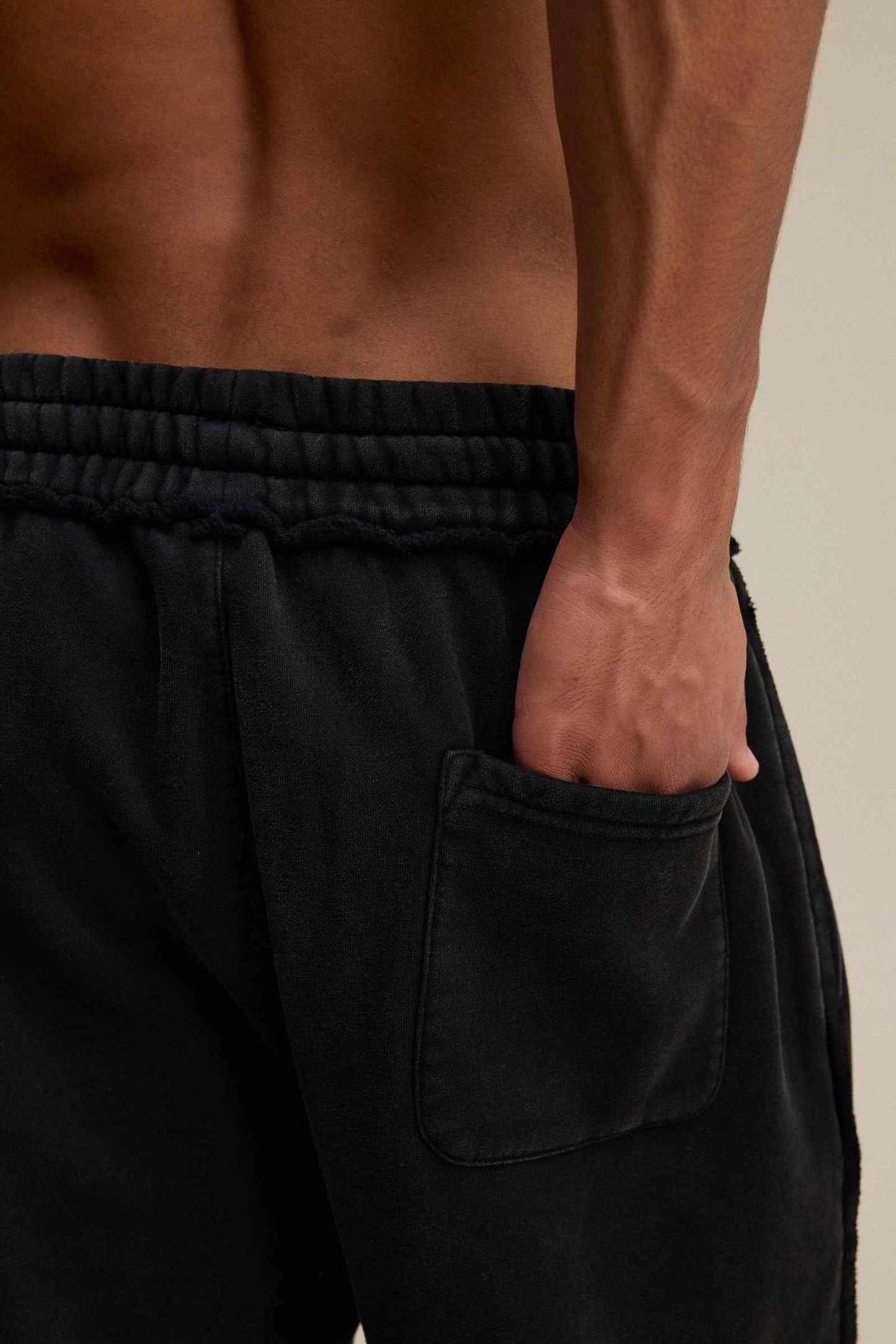400GSM Men’s Raw-Edge Pigment-Wash Straight-Leg Pants