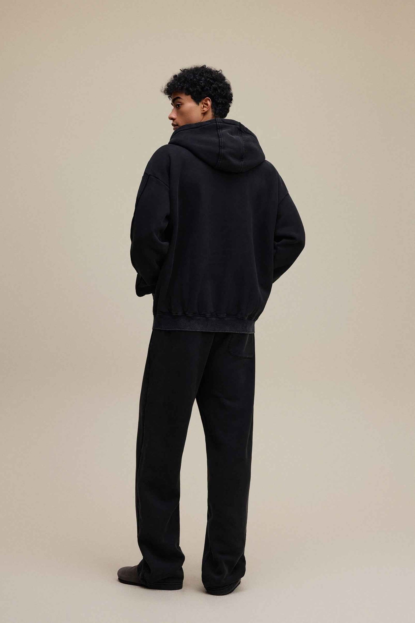 400GSM Men’s Raw-Edge Pigment-Wash Straight-Leg Pants