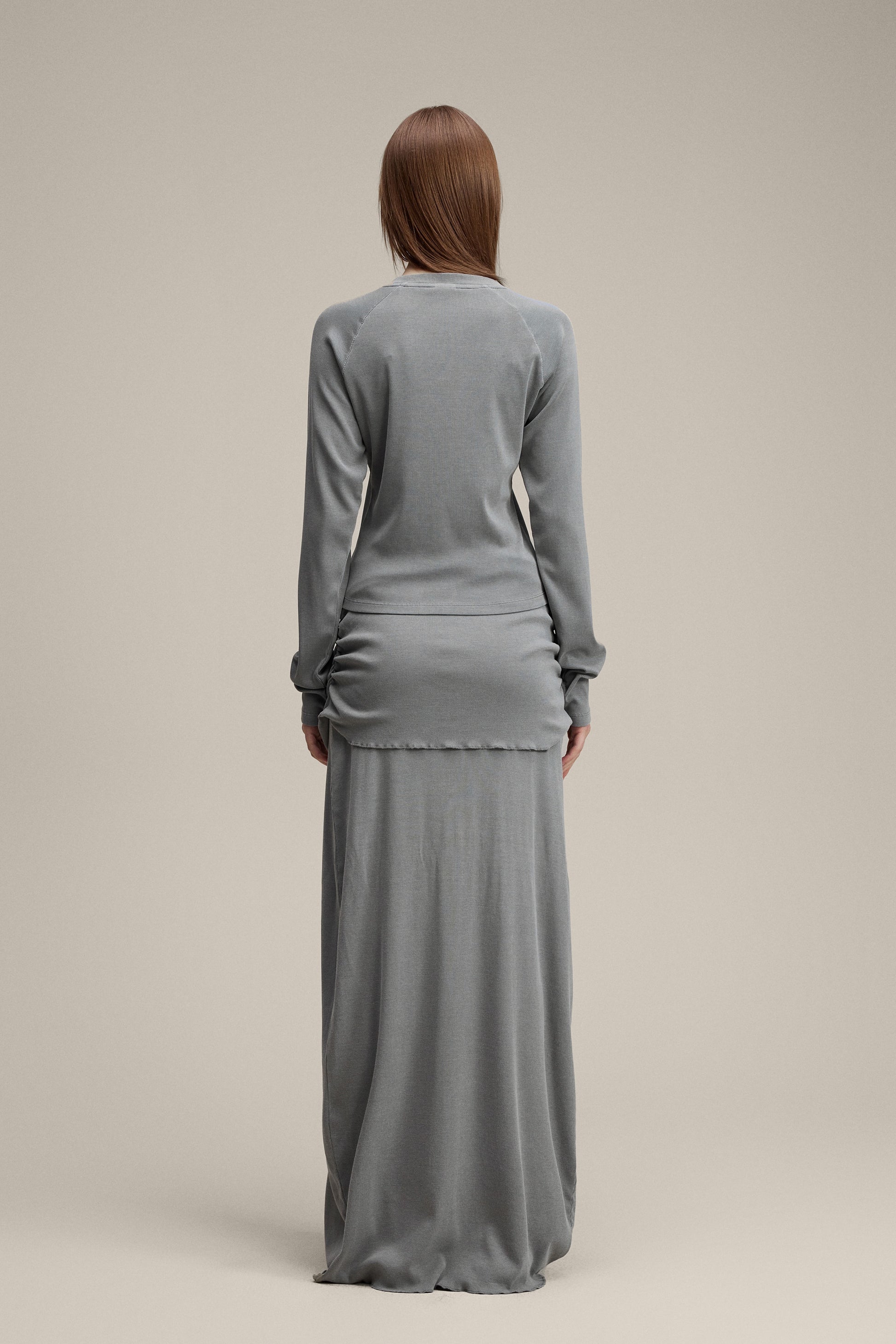 275GSM Women’s Slim-Fit Asymmetrical Shoulder Pigment-Wash Long-Sleeve Medium gray