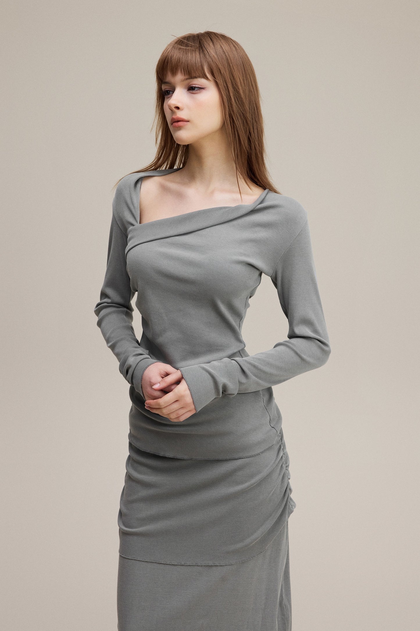 275GSM Women’s Slim-Fit Asymmetrical Shoulder Pigment-Wash Long-Sleeve Medium gray