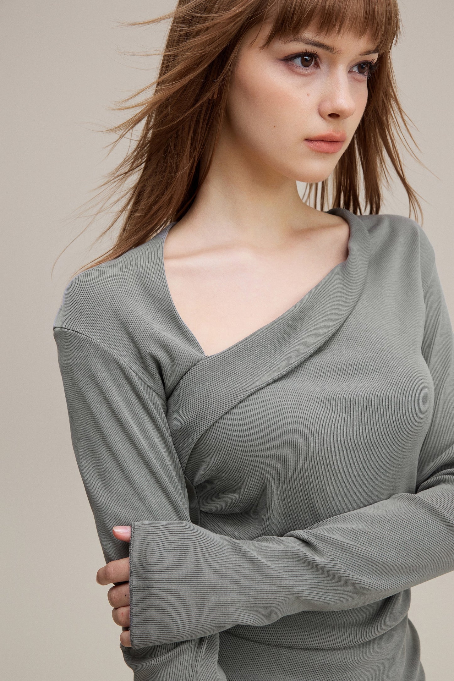 275GSM Women’s Slim-Fit Asymmetrical Shoulder Pigment-Wash Long-Sleeve Medium gray