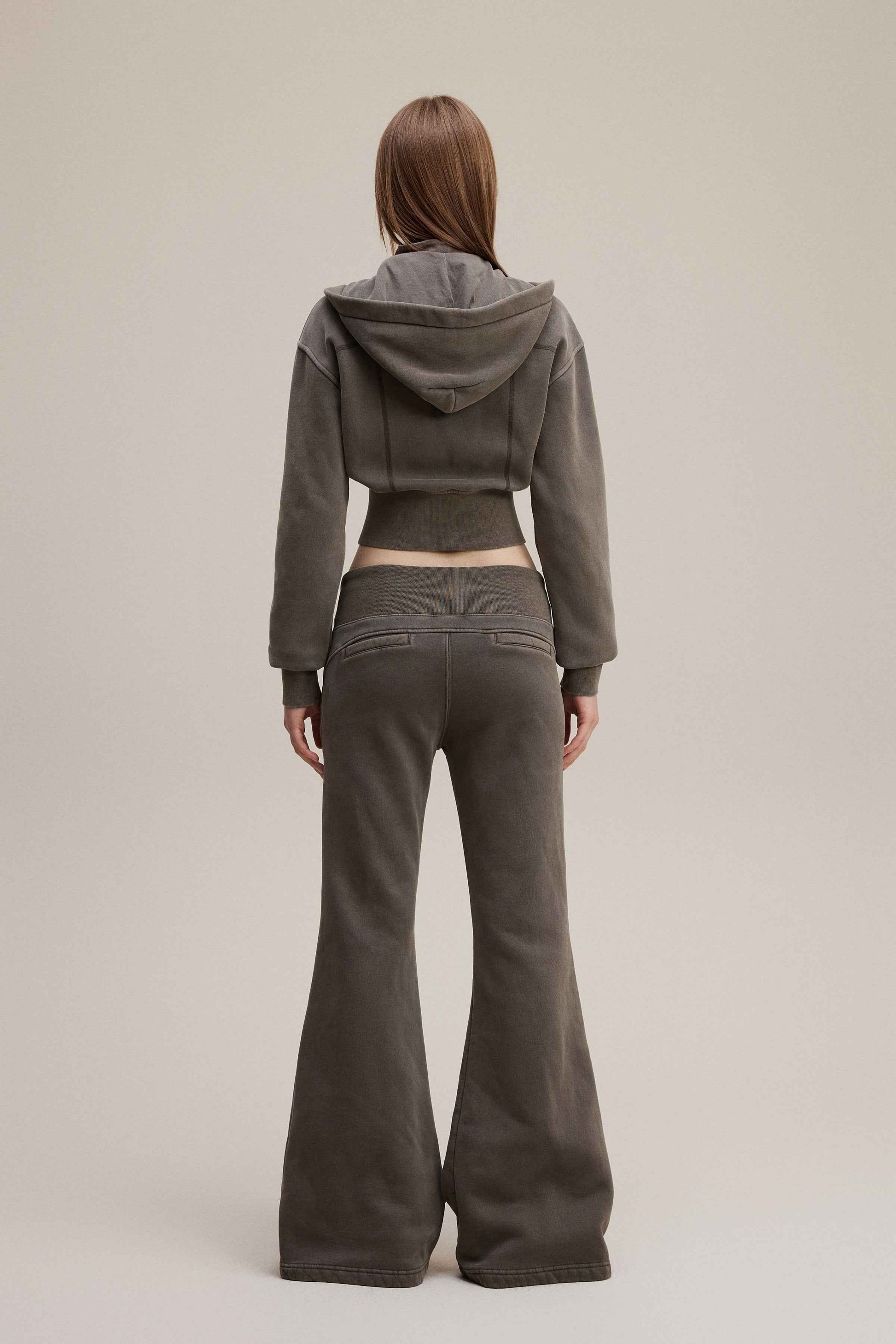 400GSM Women’s Outdoor Slim-Fit Pigment-Wash Sweatshirt