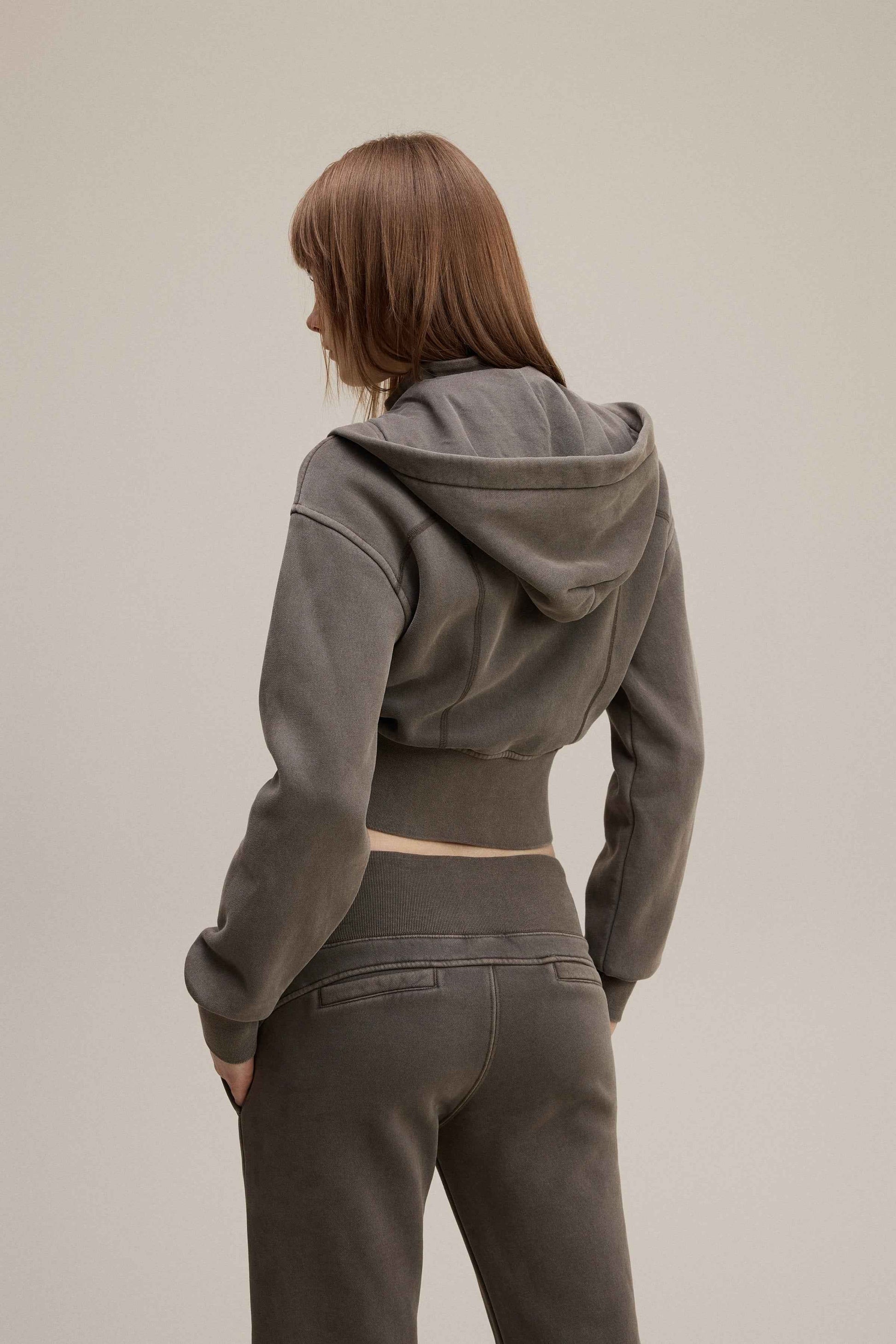 400GSM Women’s Outdoor Slim-Fit Pigment-Wash Sweatshirt