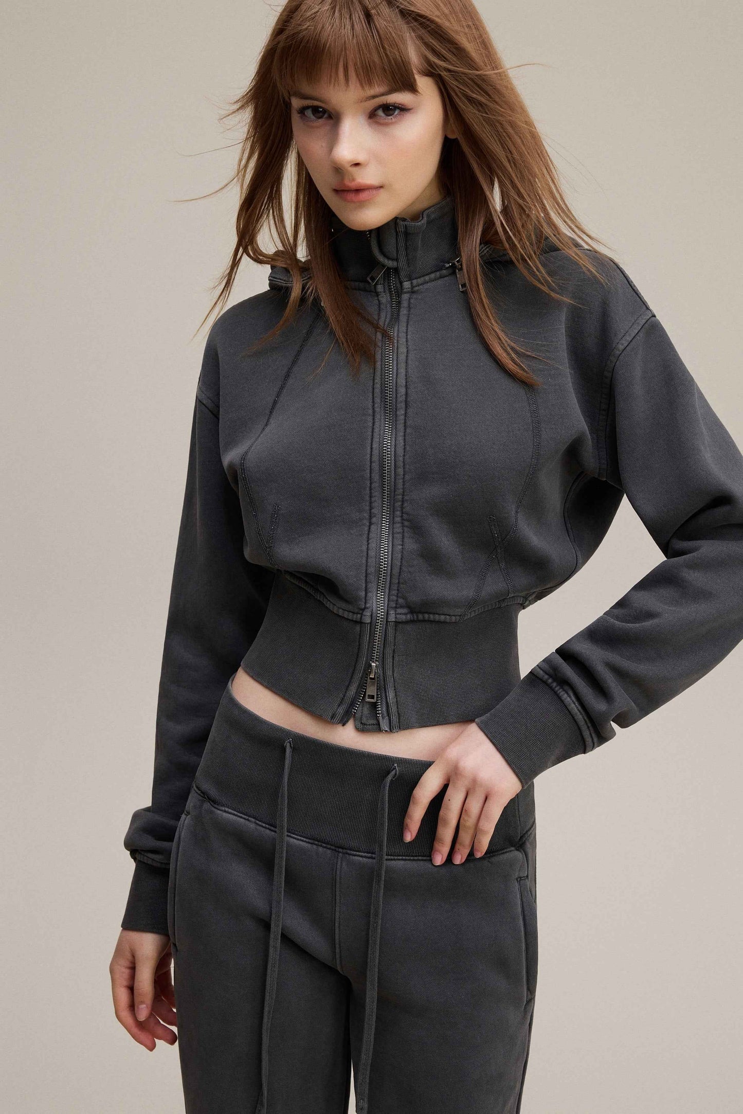 400GSM Women’s Outdoor Slim-Fit Pigment-Wash Sweatshirt