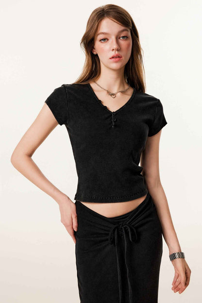 275GSM Women's V-Neck Ski-Inspired Distressed-Wash T-shirt