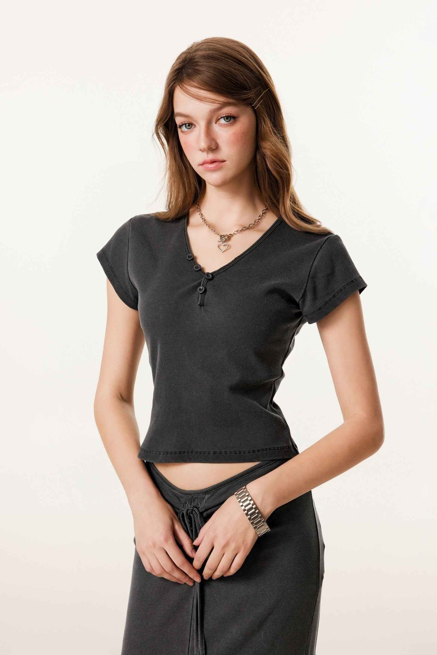 275GSM Women's V-Neck Ski-Inspired Distressed-Wash T-shirt
