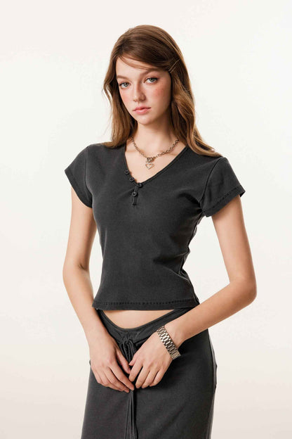 275GSM Women's V-Neck Ski-Inspired Distressed-Wash T-shirt