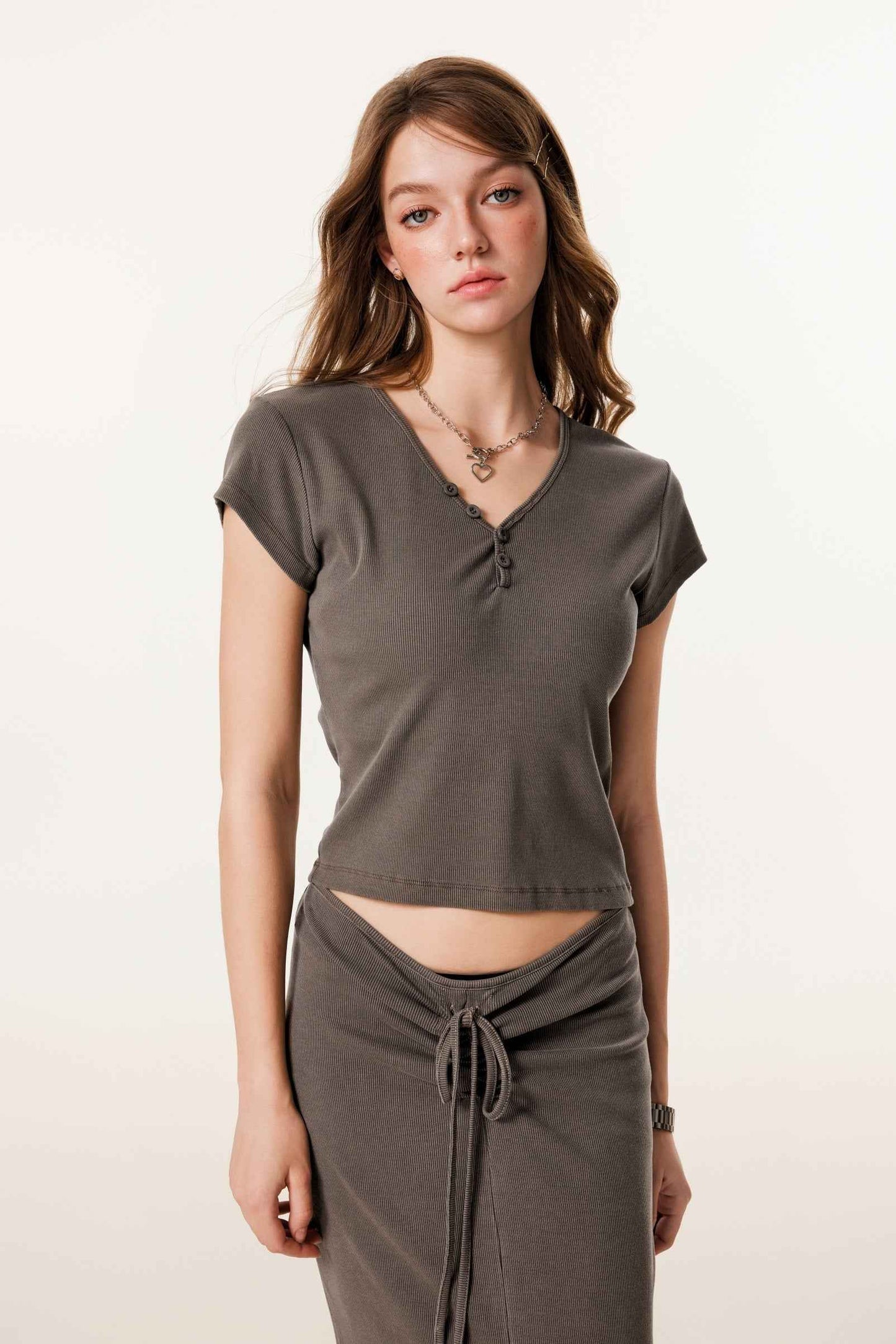 275GSM Women's V-Neck Ski-Inspired Distressed-Wash T-shirt
