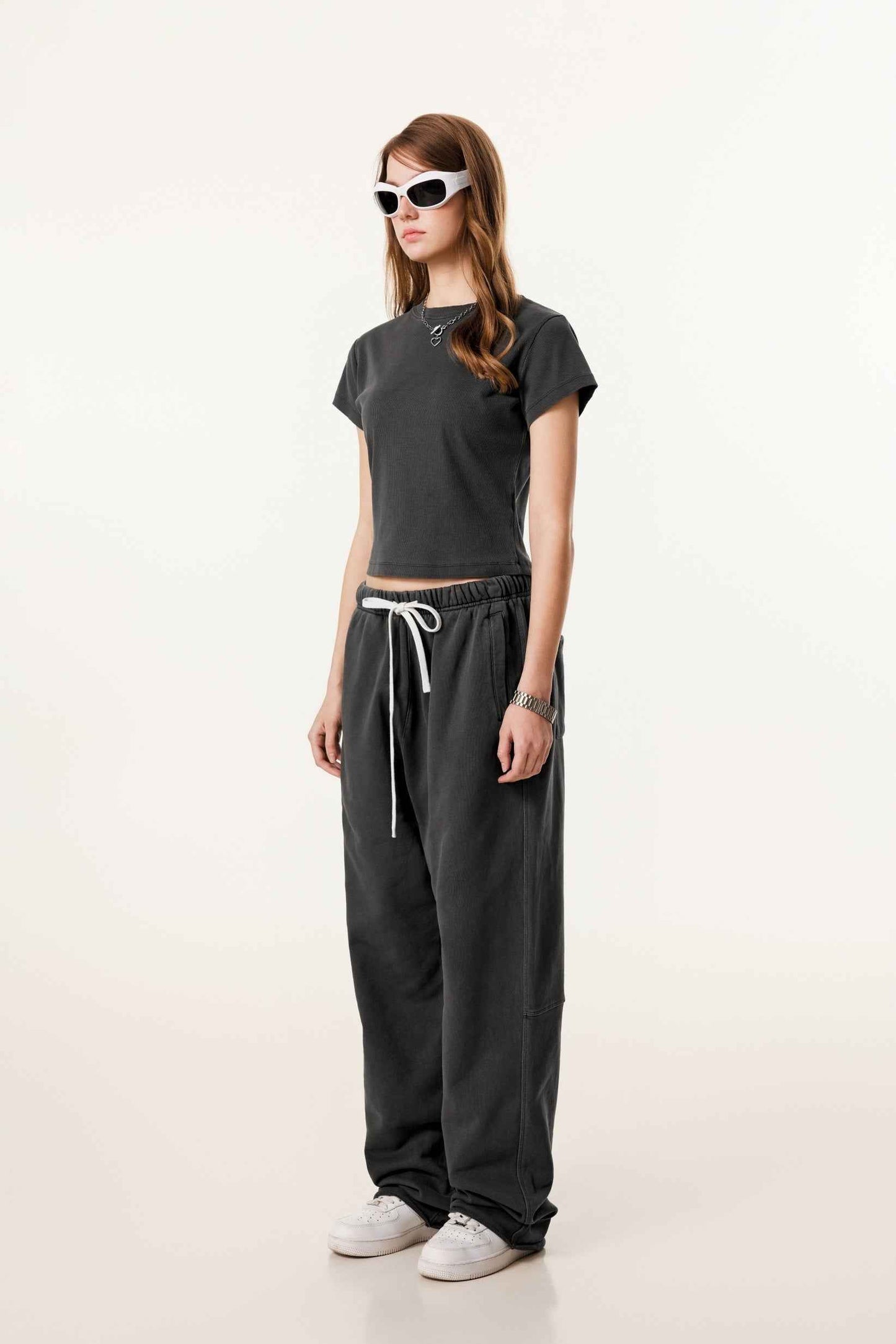 275GSM Women’s Figure-Flattering Straight Shoulder T-shirt
