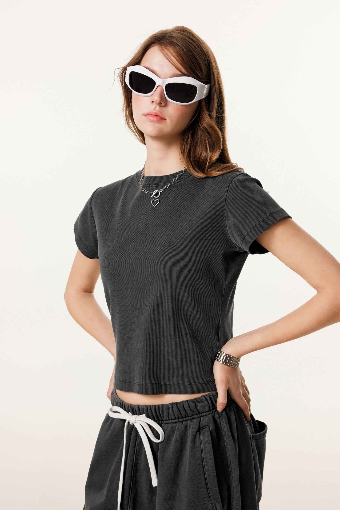 275GSM Women’s Figure-Flattering Straight Shoulder T-shirt