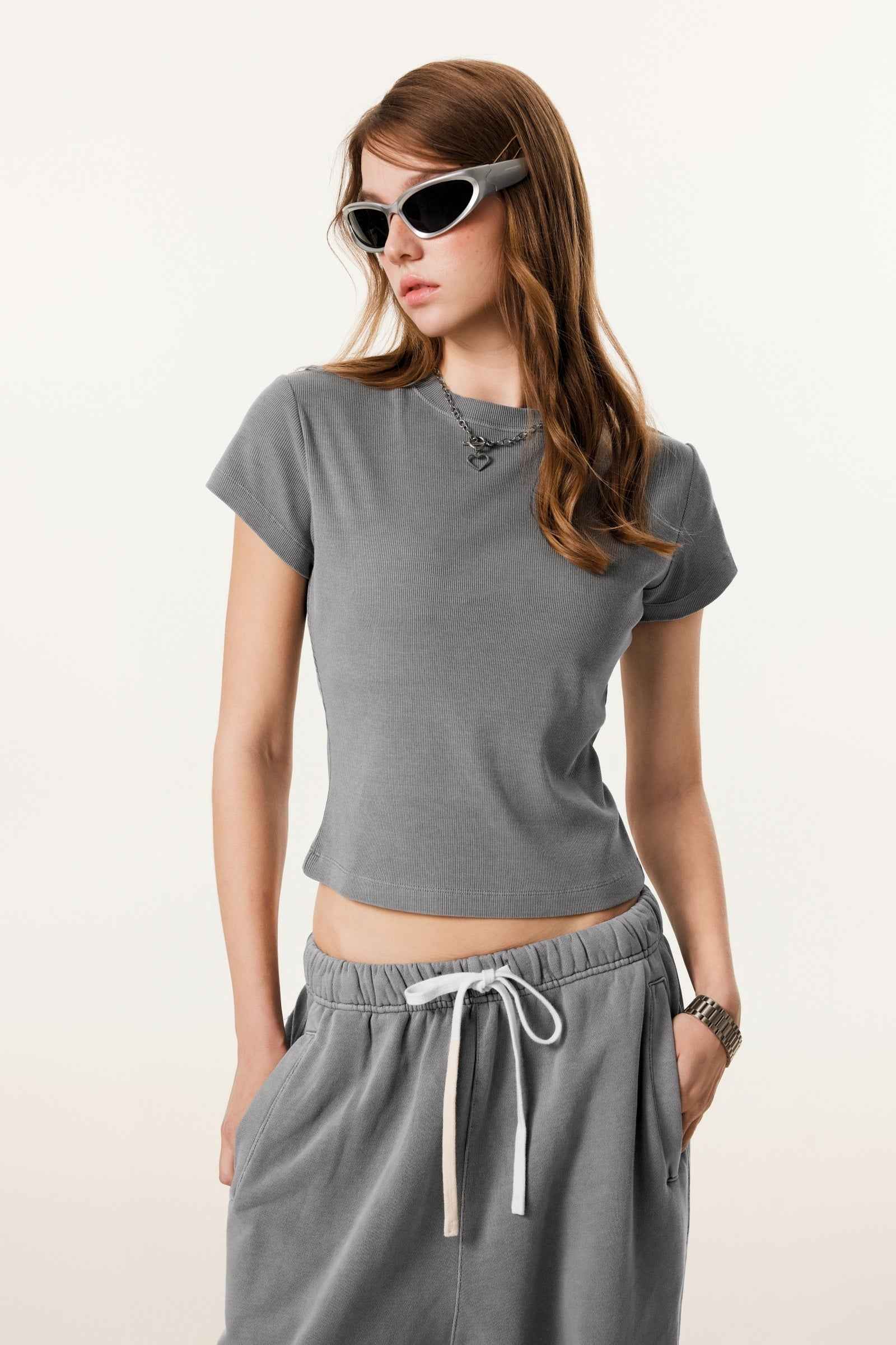 275GSM Women’s Figure-Flattering Straight Shoulder T-shirt
