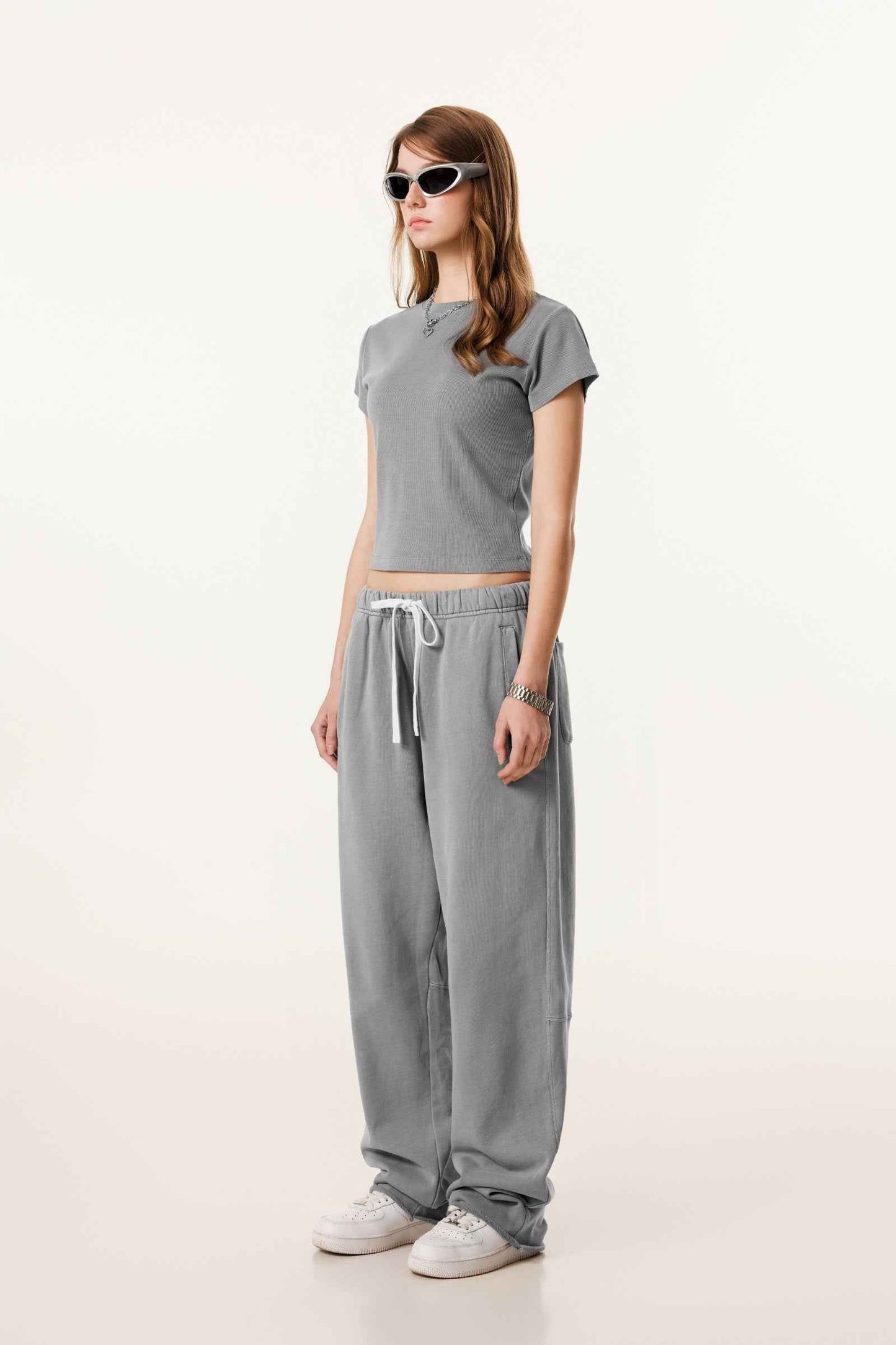 275GSM Women’s Figure-Flattering Straight Shoulder T-shirt