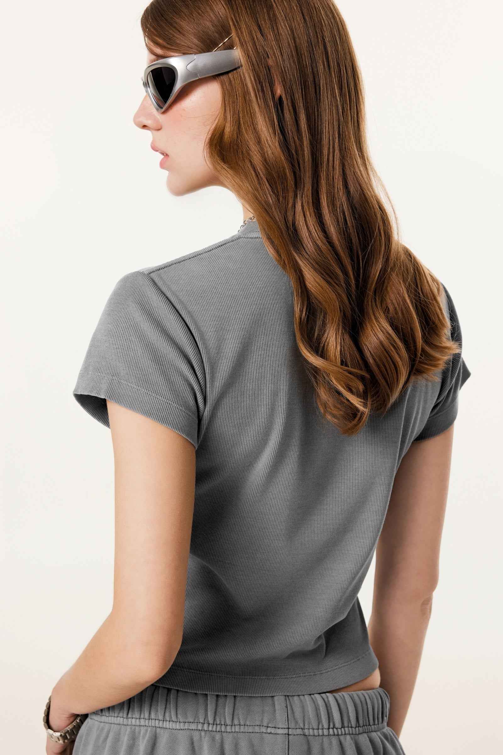 275GSM Women’s Figure-Flattering Straight Shoulder T-shirt
