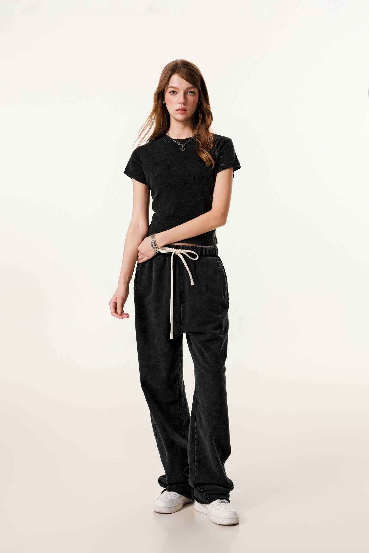 275GSM Women’s Figure-Flattering Straight Shoulder T-shirt