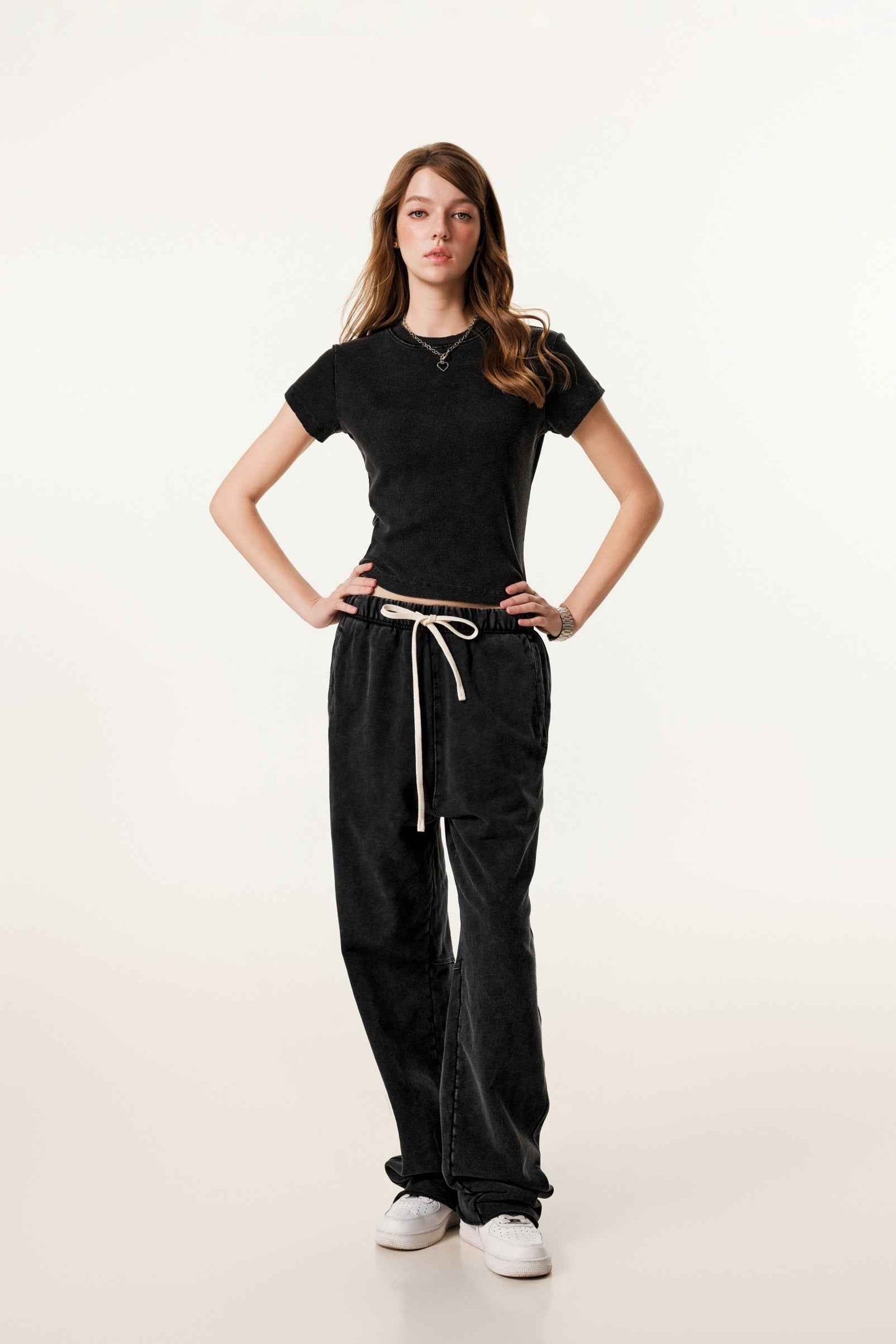 275GSM Women’s Figure-Flattering Straight Shoulder T-shirt