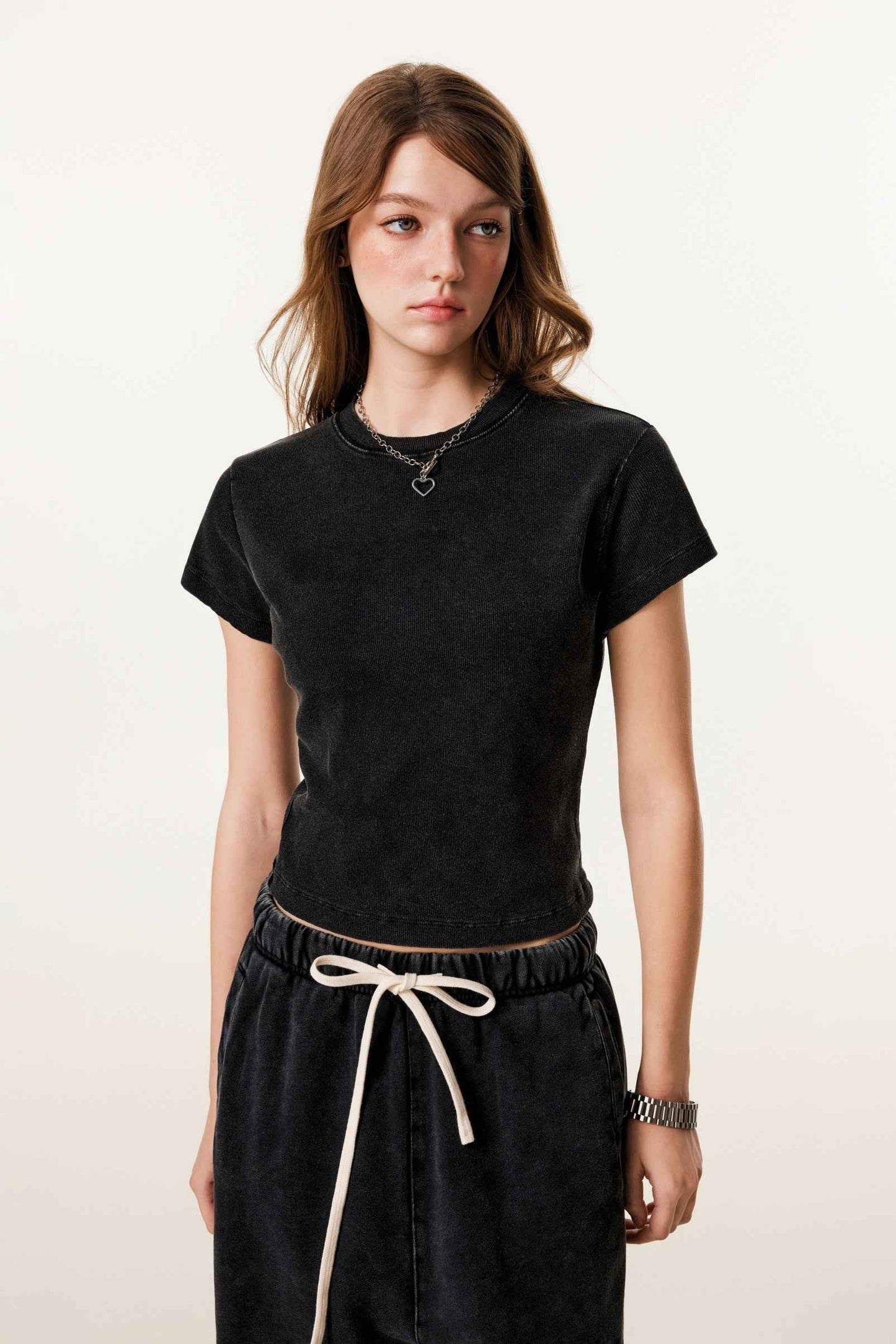 275GSM Women’s Figure-Flattering Straight Shoulder T-shirt