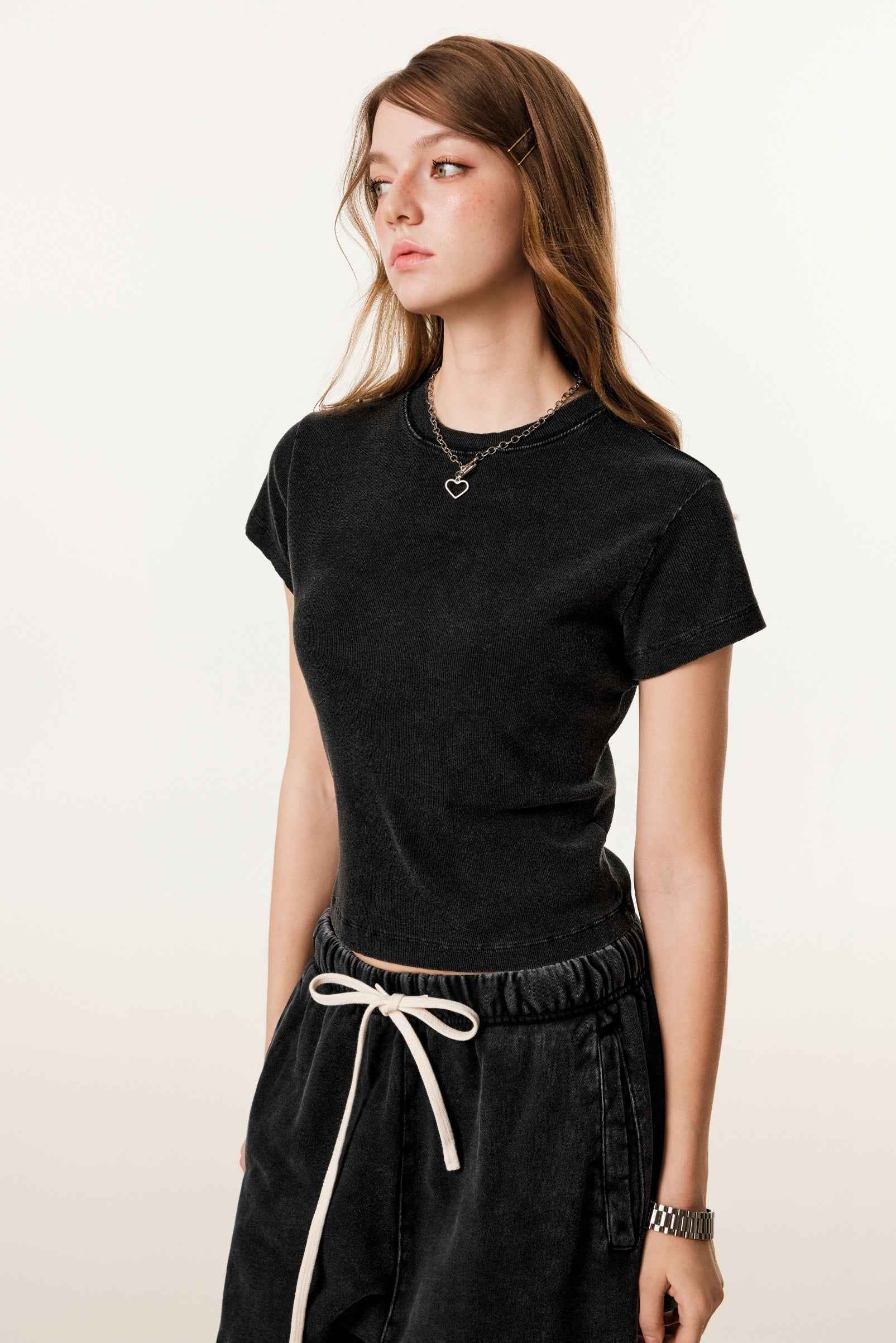 275GSM Women’s Figure-Flattering Straight Shoulder T-shirt