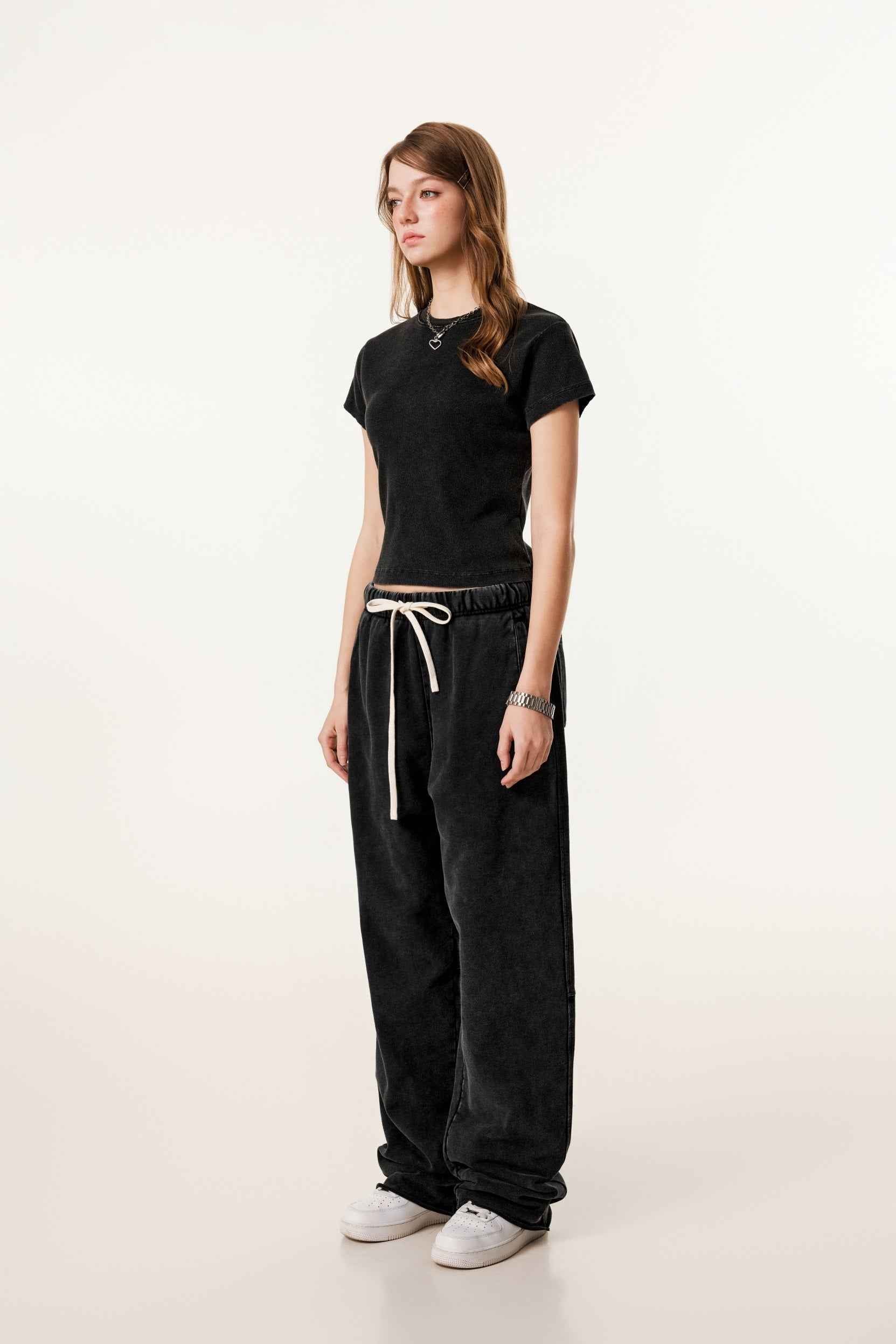 275GSM Women’s Figure-Flattering Straight Shoulder T-shirt