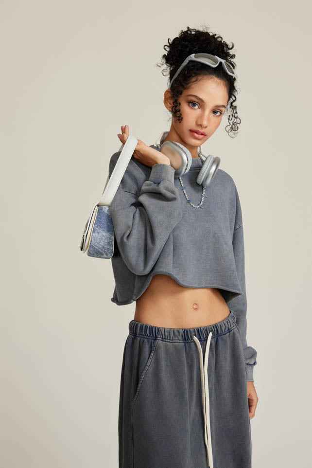 380GSM Women's Heavyweight Distressed Snow-Wash Raw-Hem Cropped Long sleeve Sweatshirt