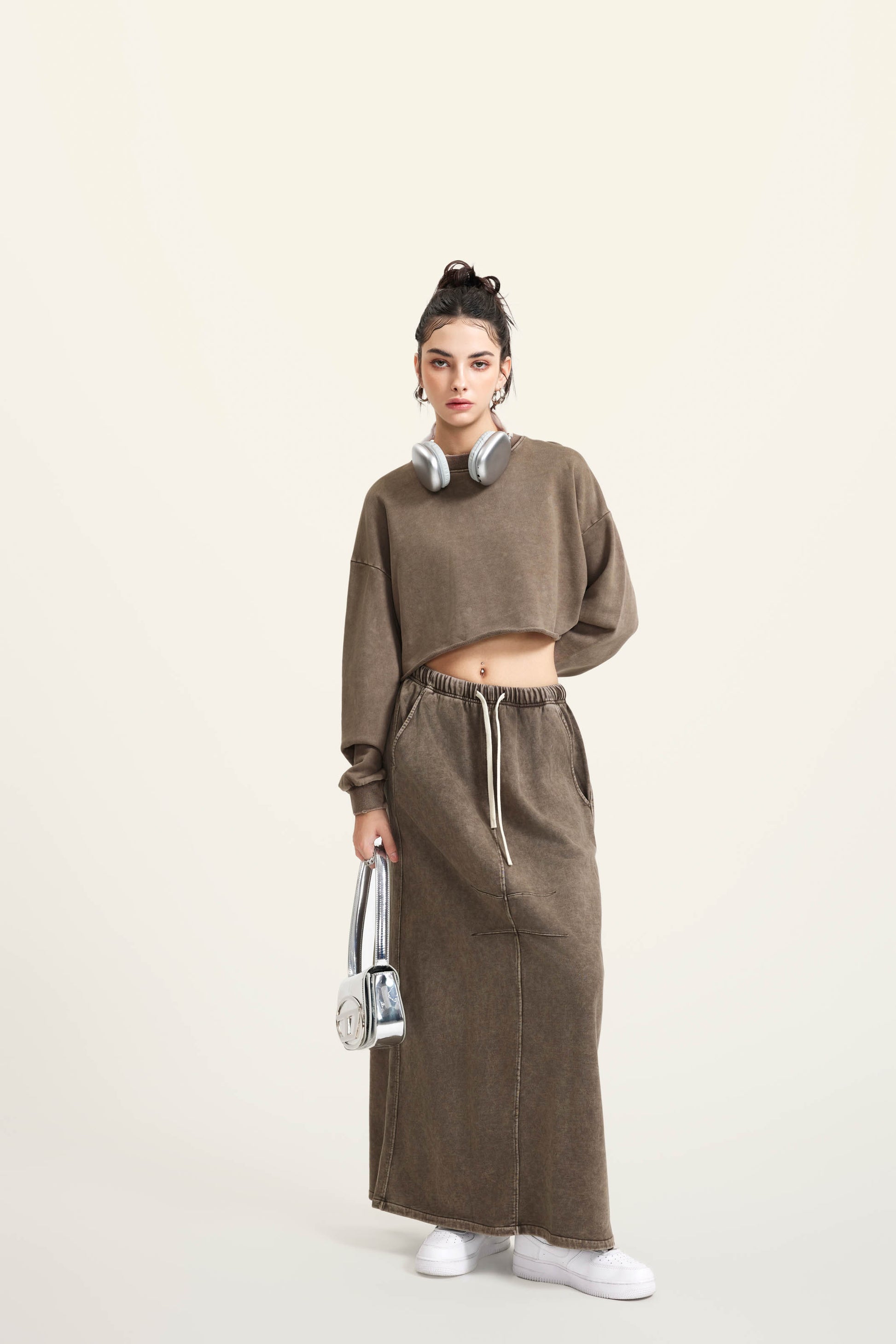 380GSM Women’s Heavyweight Distressed Snow-Wash Raw-Hem Cropped Long sleeve Coffee 