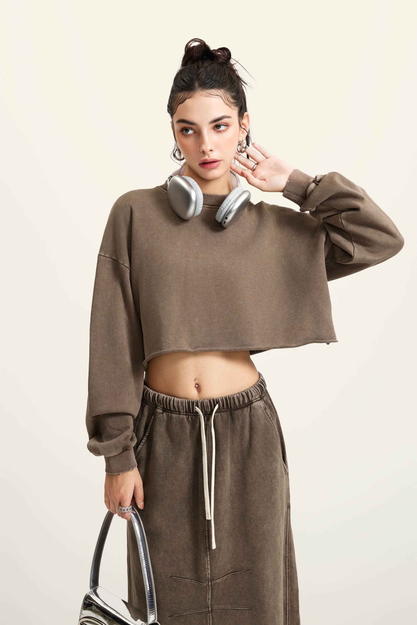 380GSM Women's Heavyweight Distressed Snow-Wash Raw-Hem Cropped Long sleeve Sweatshirt